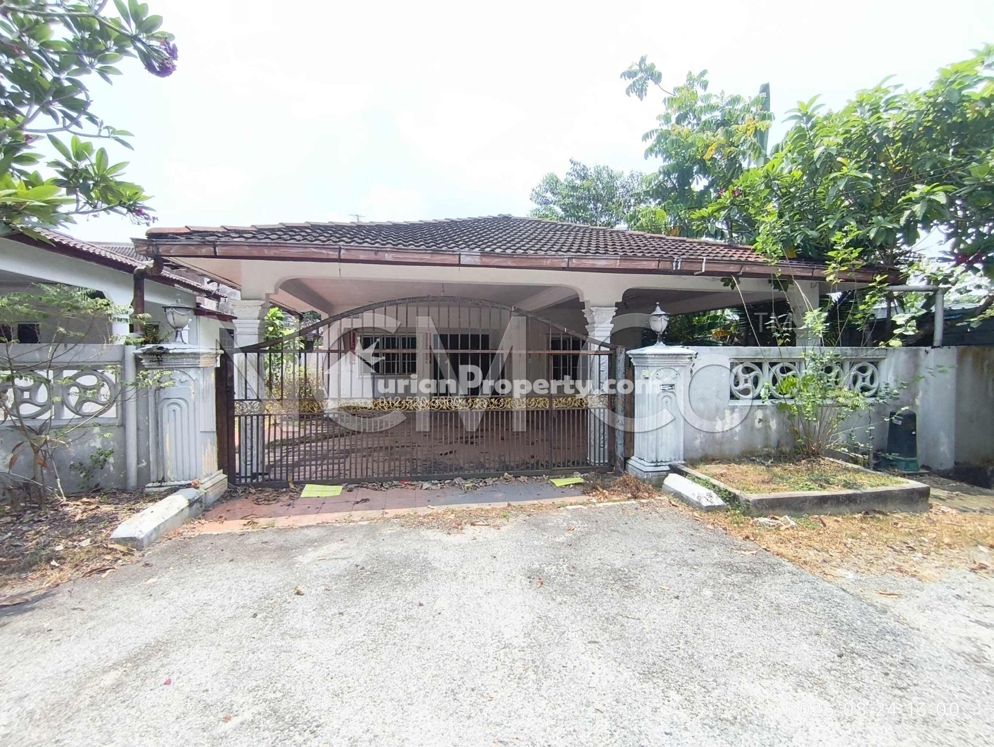 Bungalow House For Auction at Taman Gembira