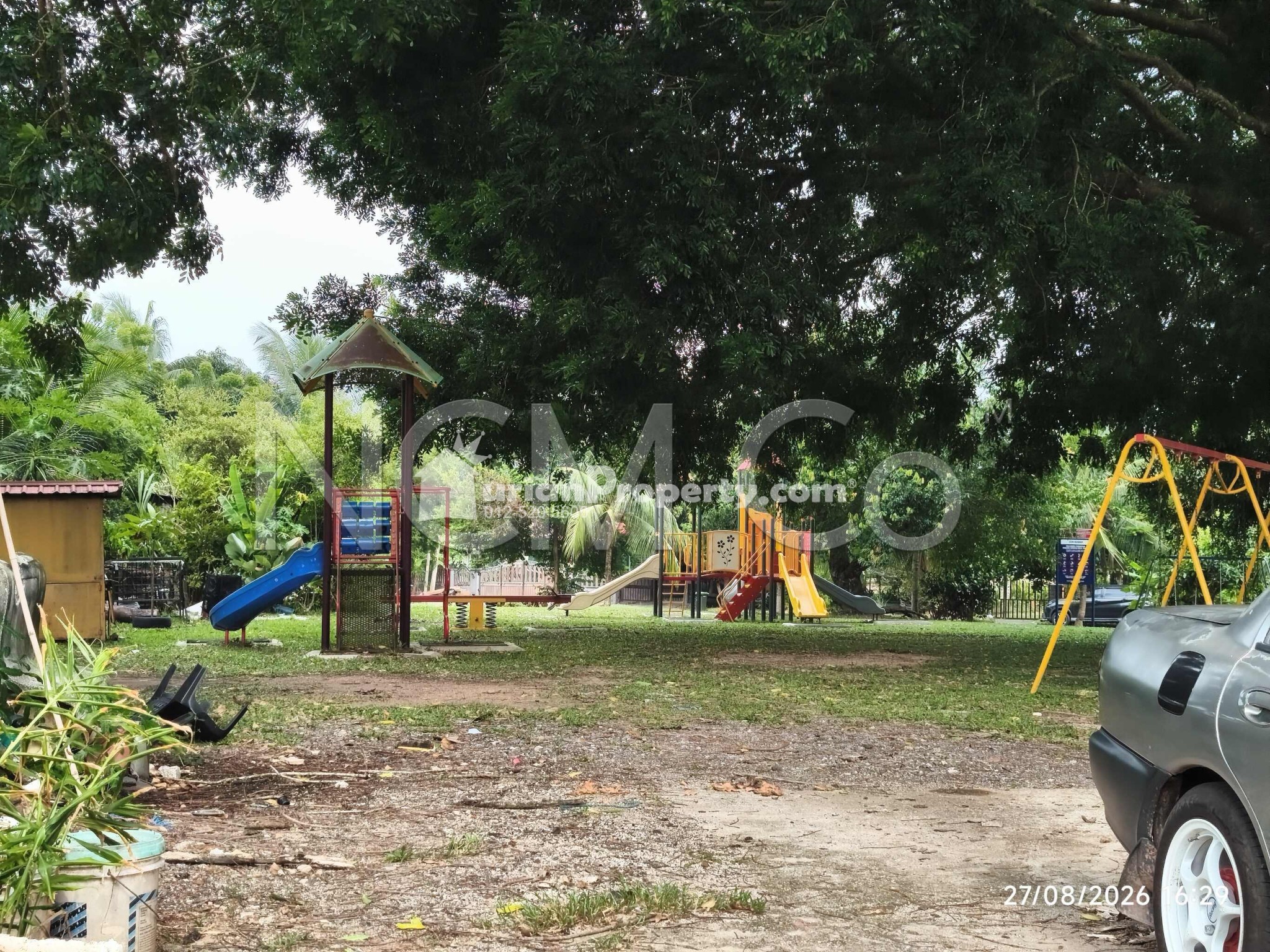 Terrace House For Auction at Ambangan Heights
