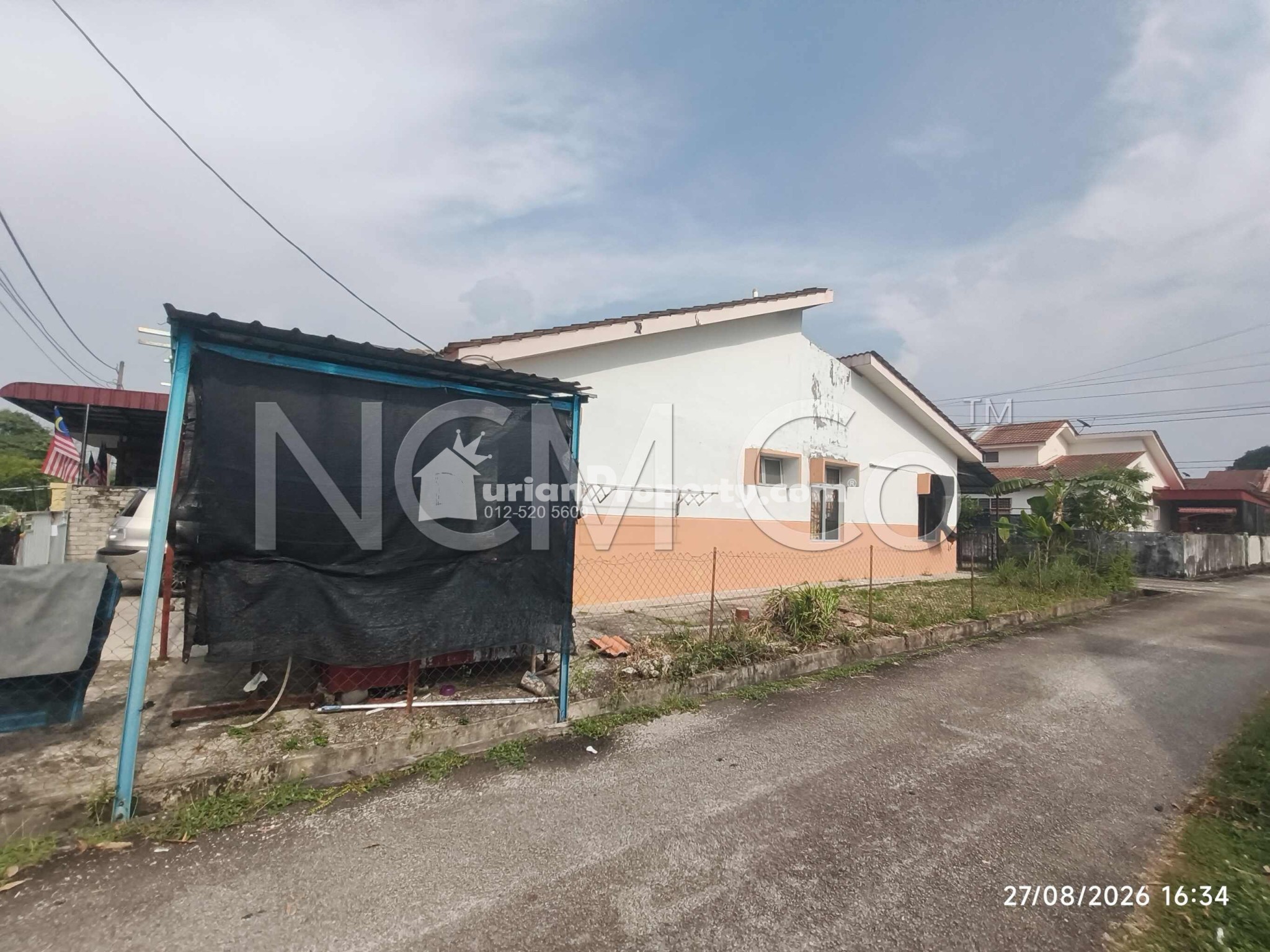 Terrace House For Auction at Ambangan Heights