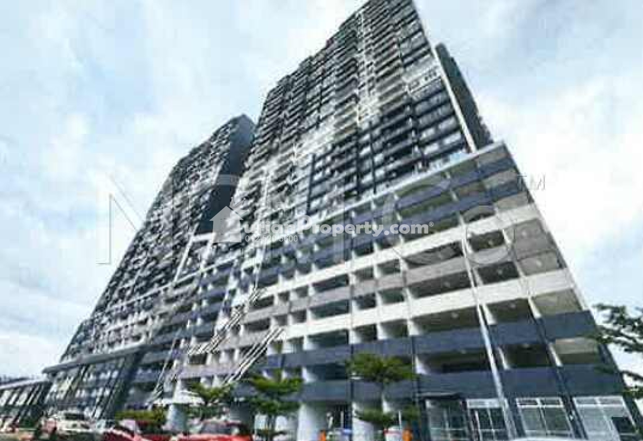 Apartment For Auction at Seri Topaz Apartment