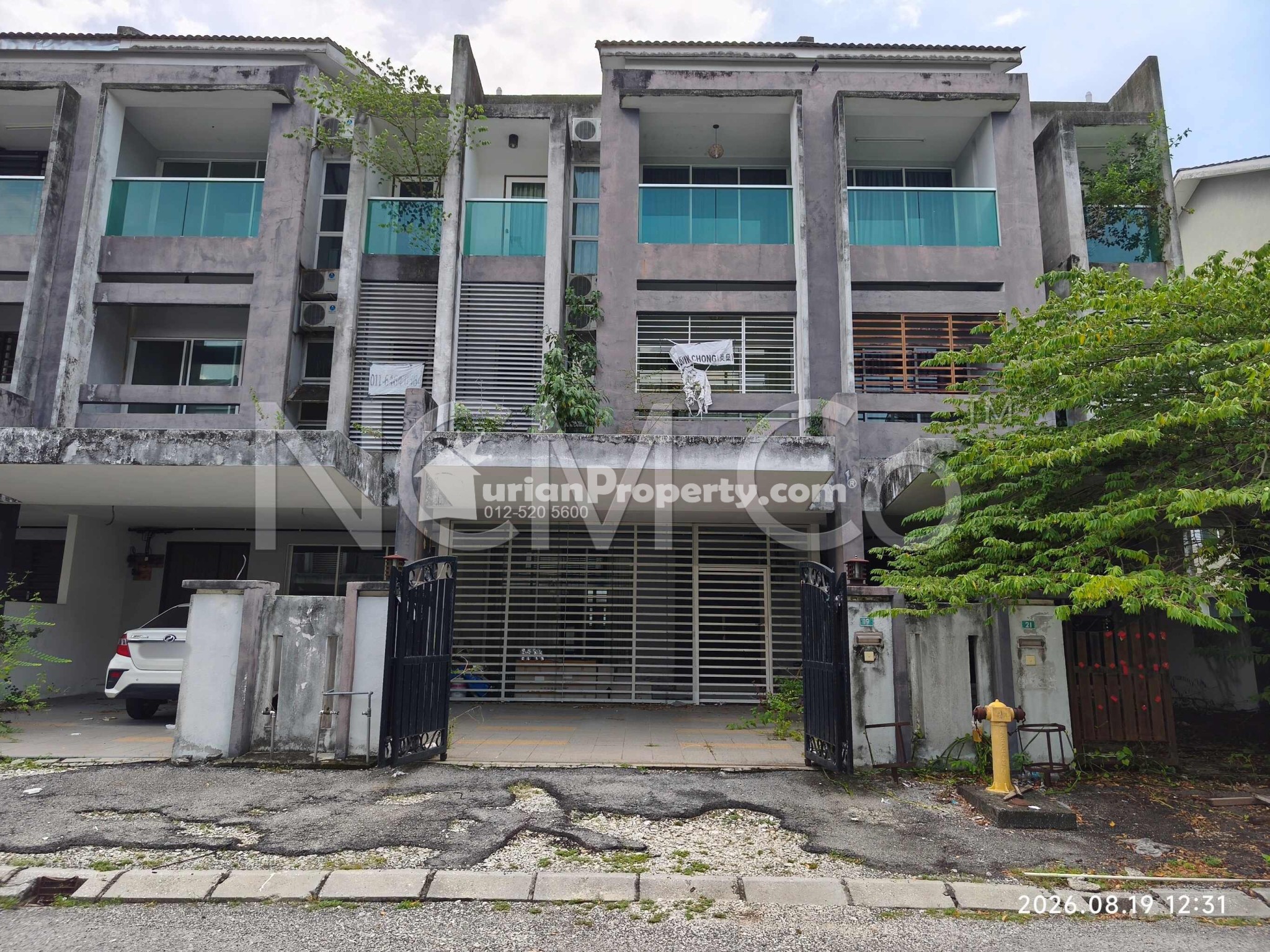 Terrace House For Auction at Kampar Putra