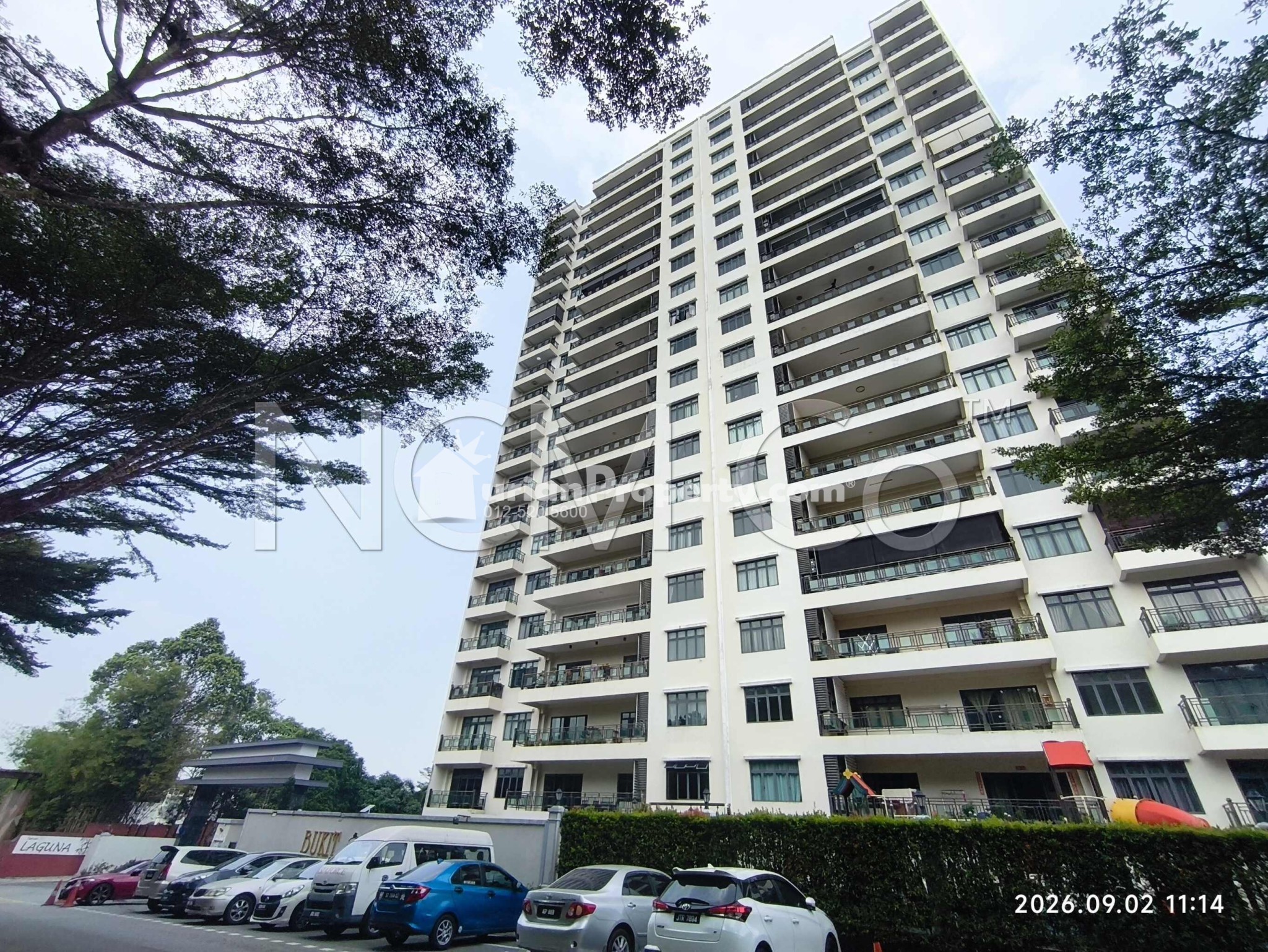 Condo For Auction at Laguna Heights