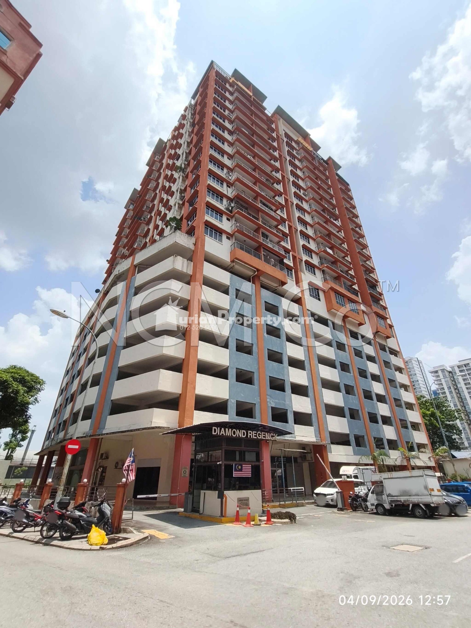 Serviced Residence For Auction at Diamond Regency