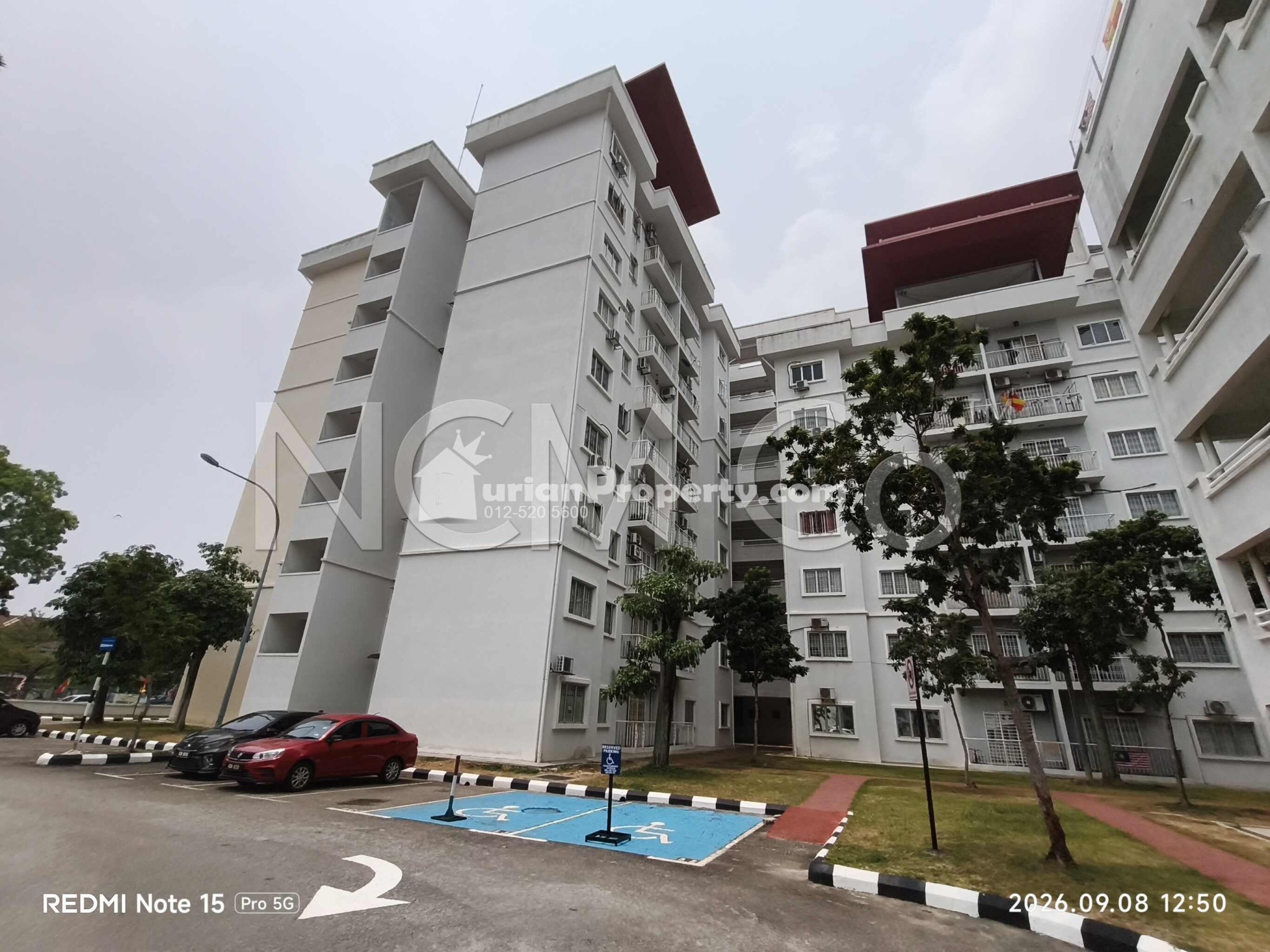 Apartment For Auction at Kristal View