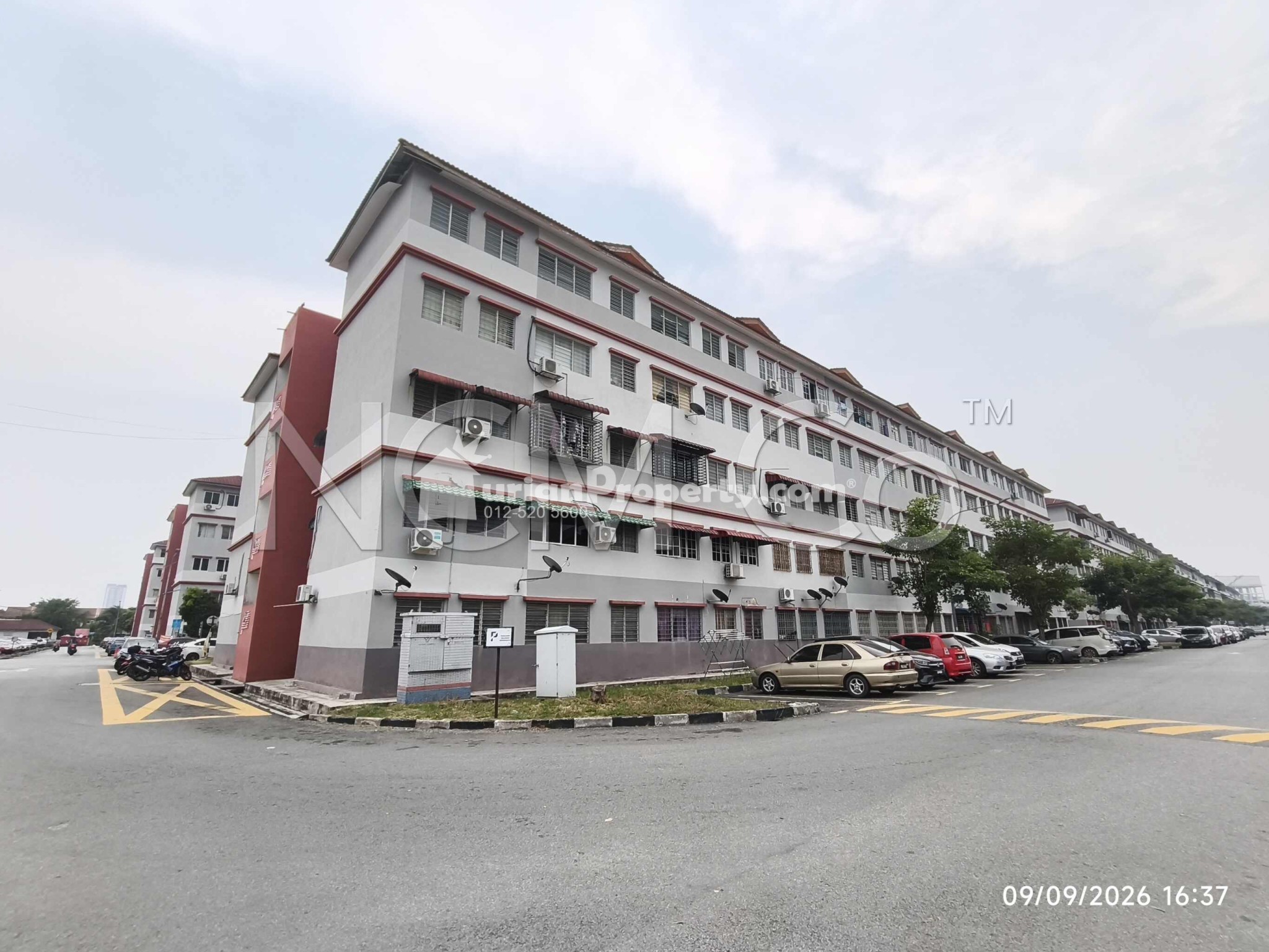 Apartment For Auction at Rumah Pangsa Impian