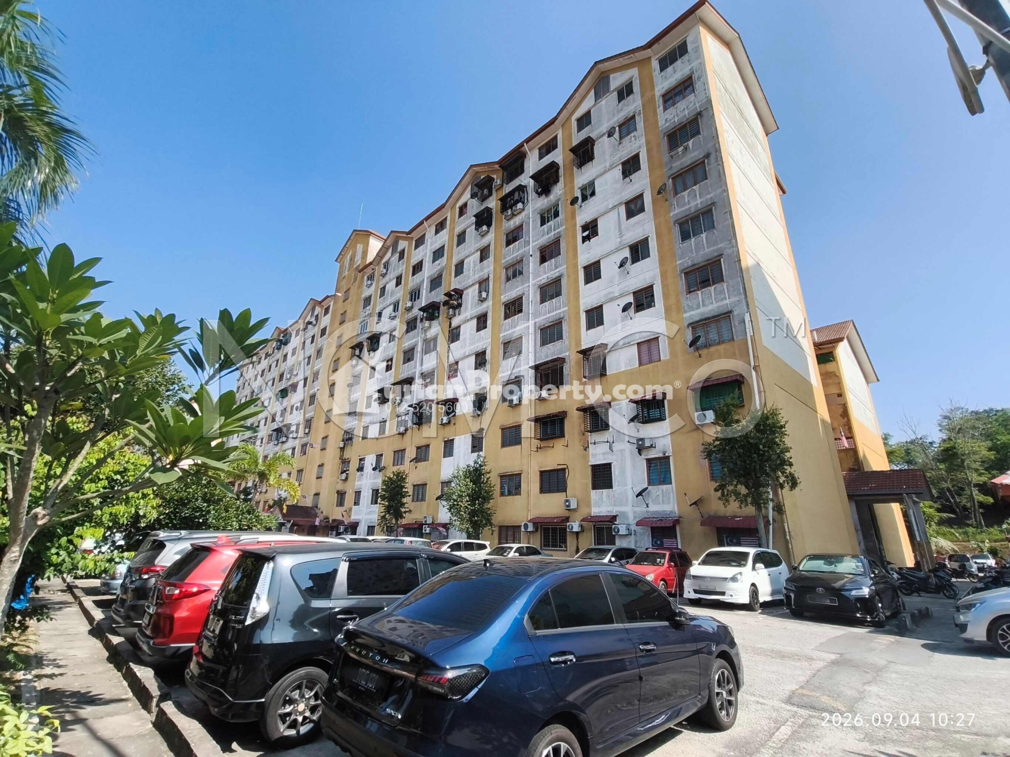 Apartment For Auction at Enggang Apartment