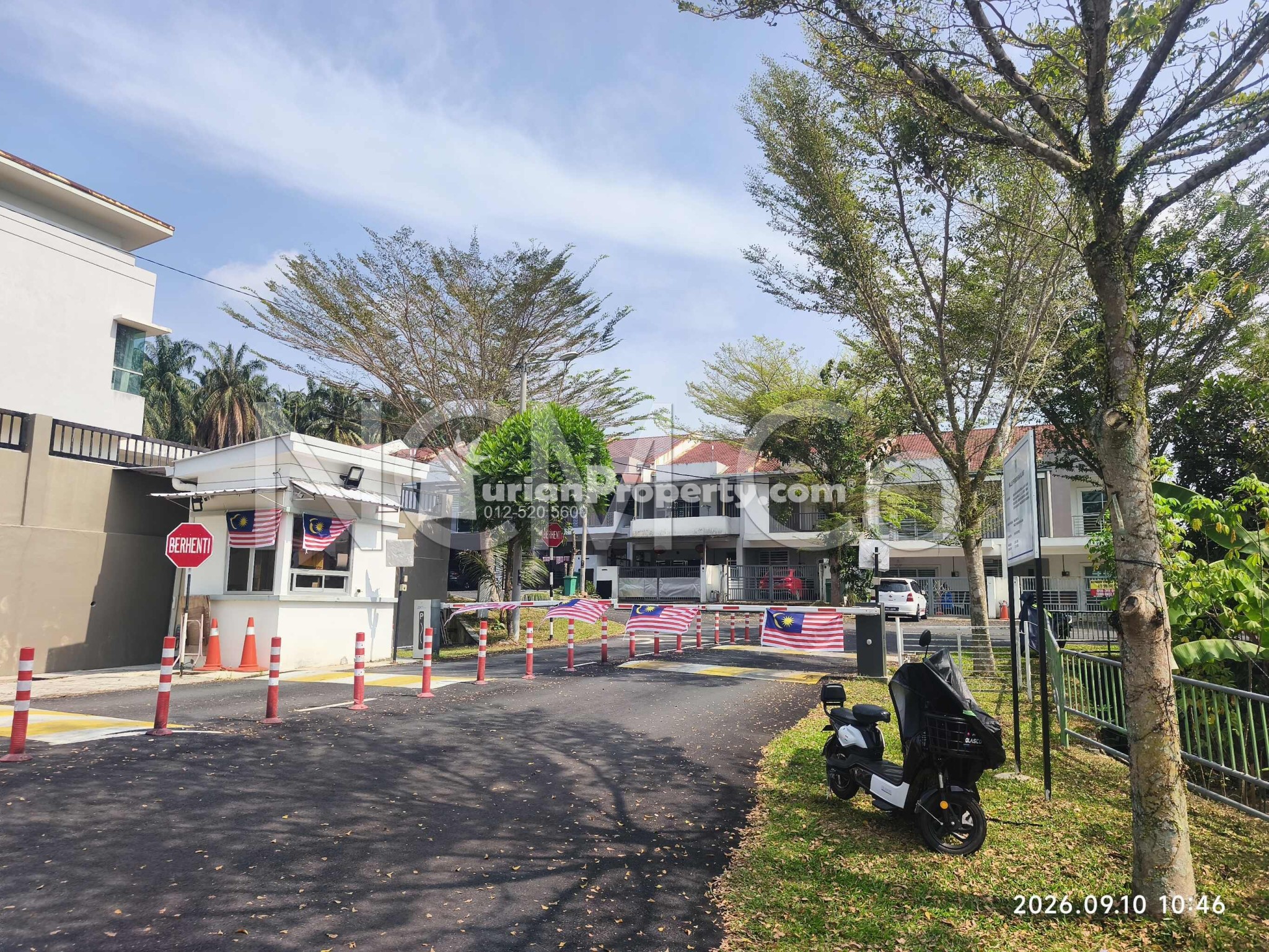 Terrace House For Auction at Taman Melur