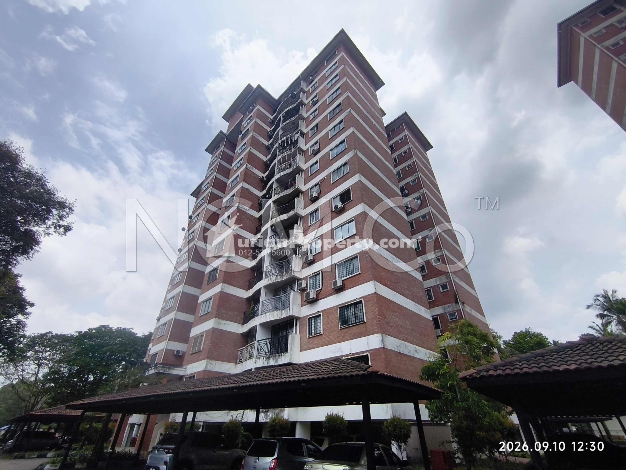 Condo For Auction at Forest Green