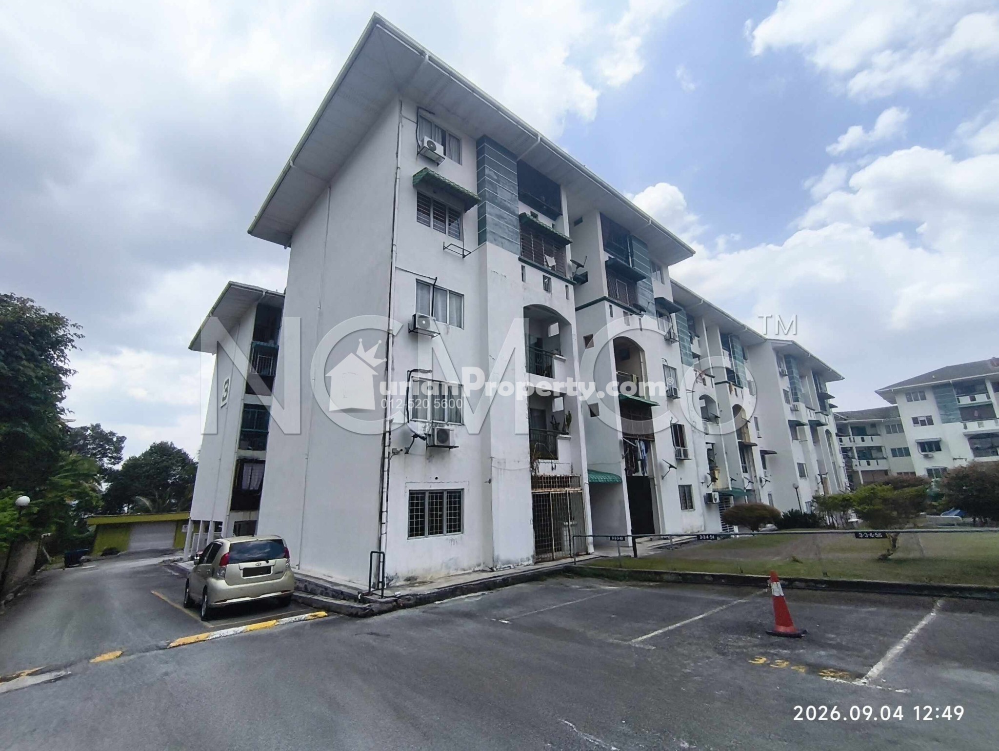 Apartment For Auction at D'Tinggian Suasana