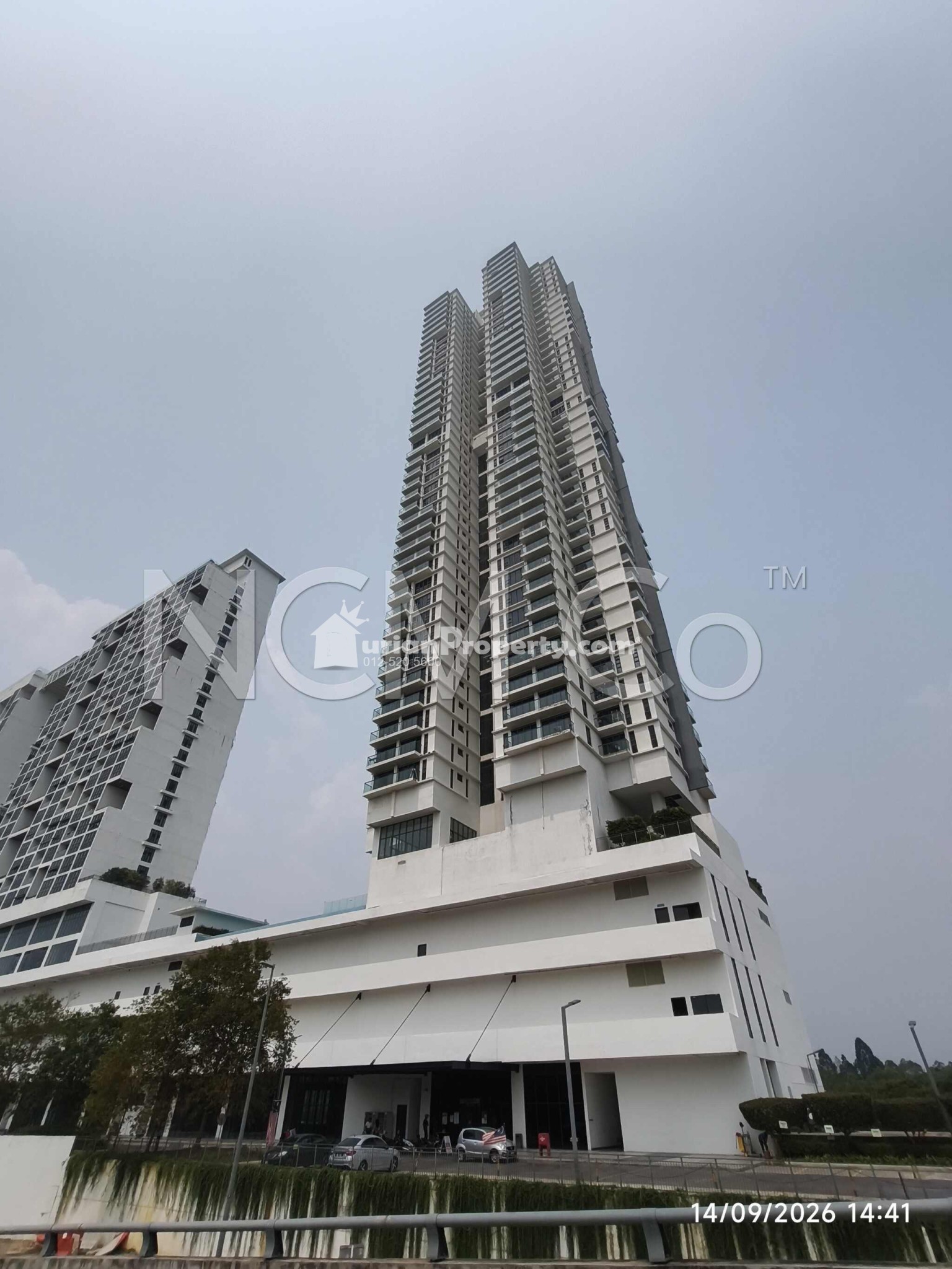 Serviced Residence For Auction at Sky Park