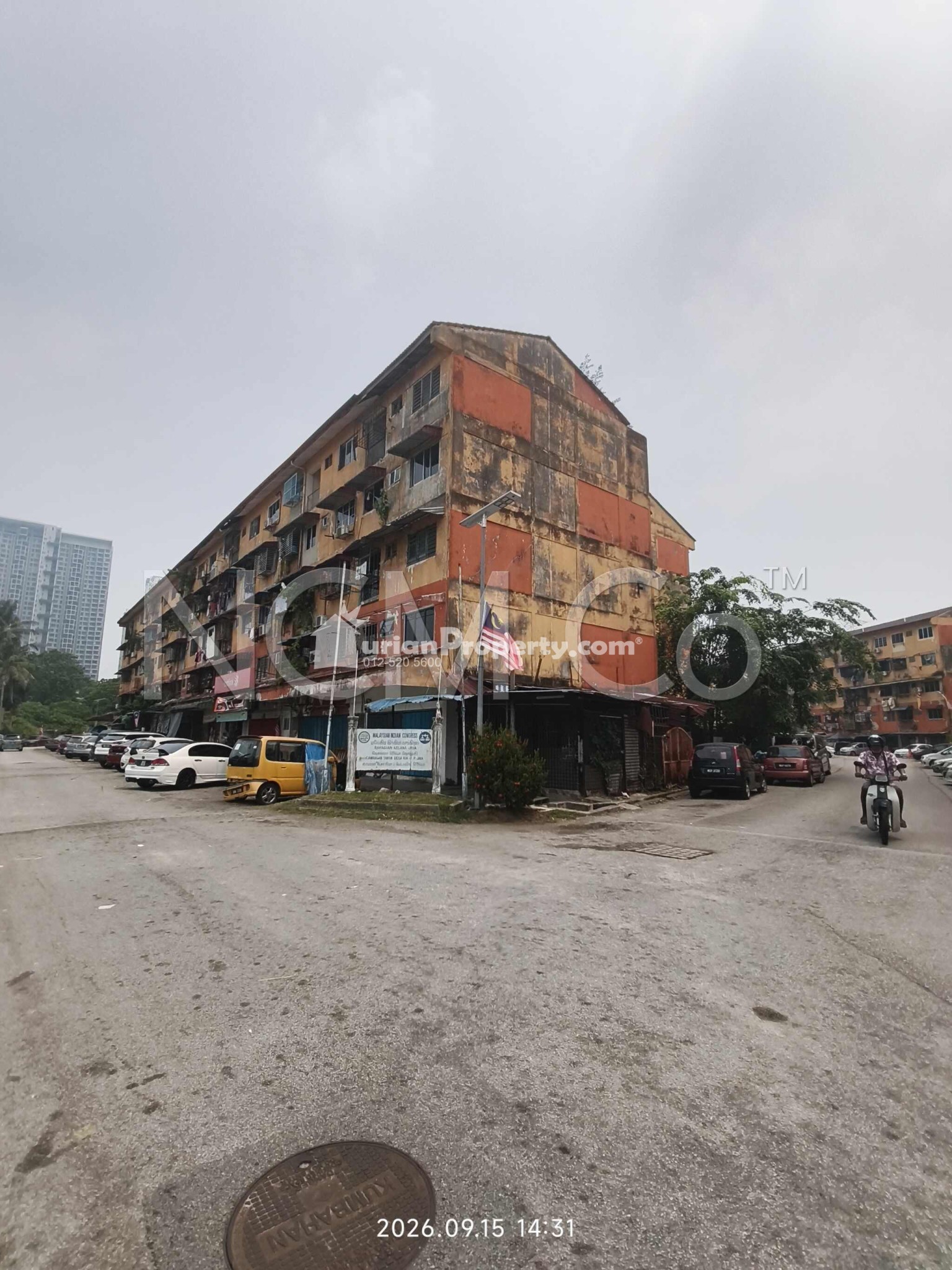 Apartment For Auction at Taman Desaria