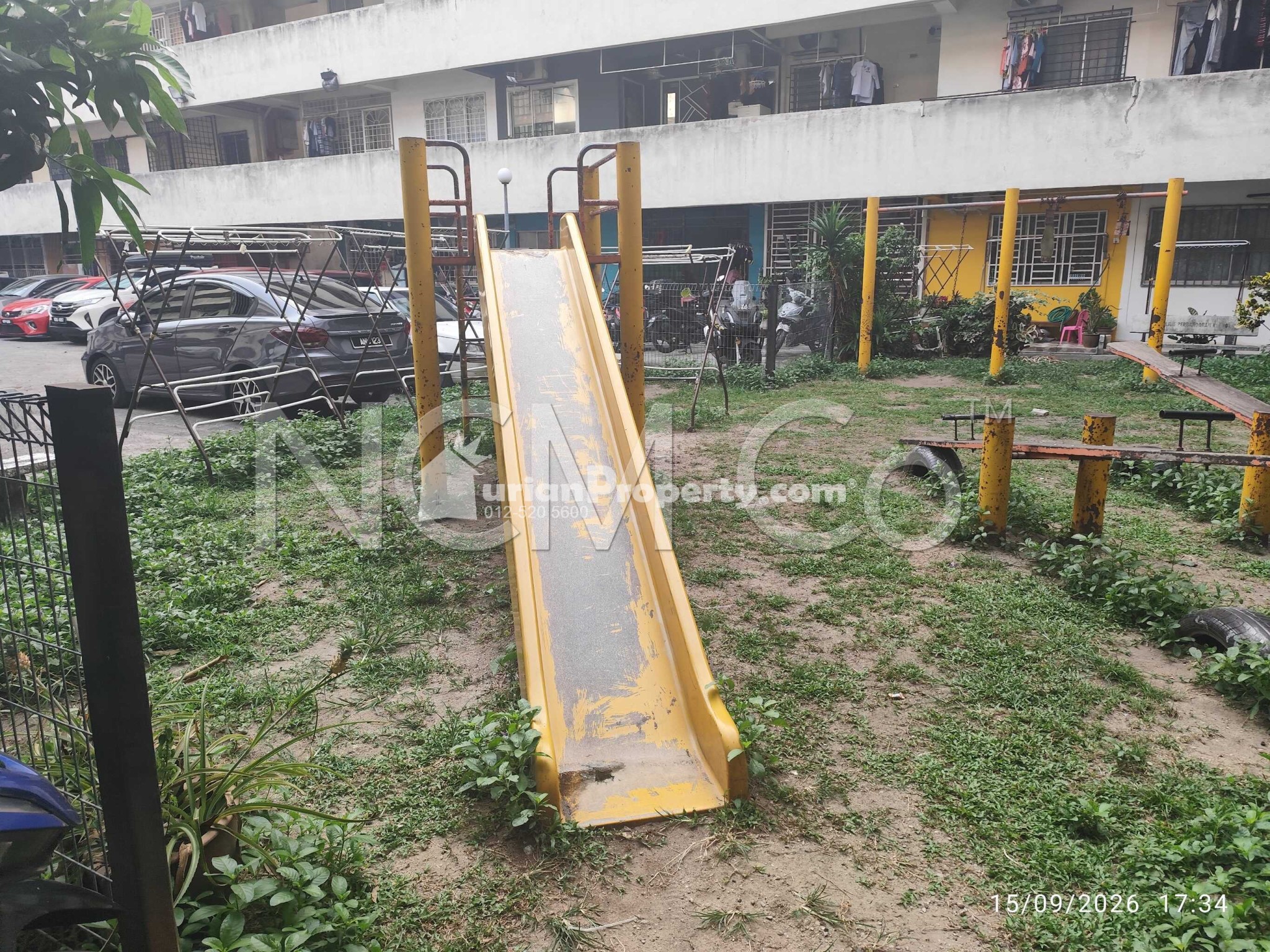 Apartment For Auction at Pangsapuri Seri Proton