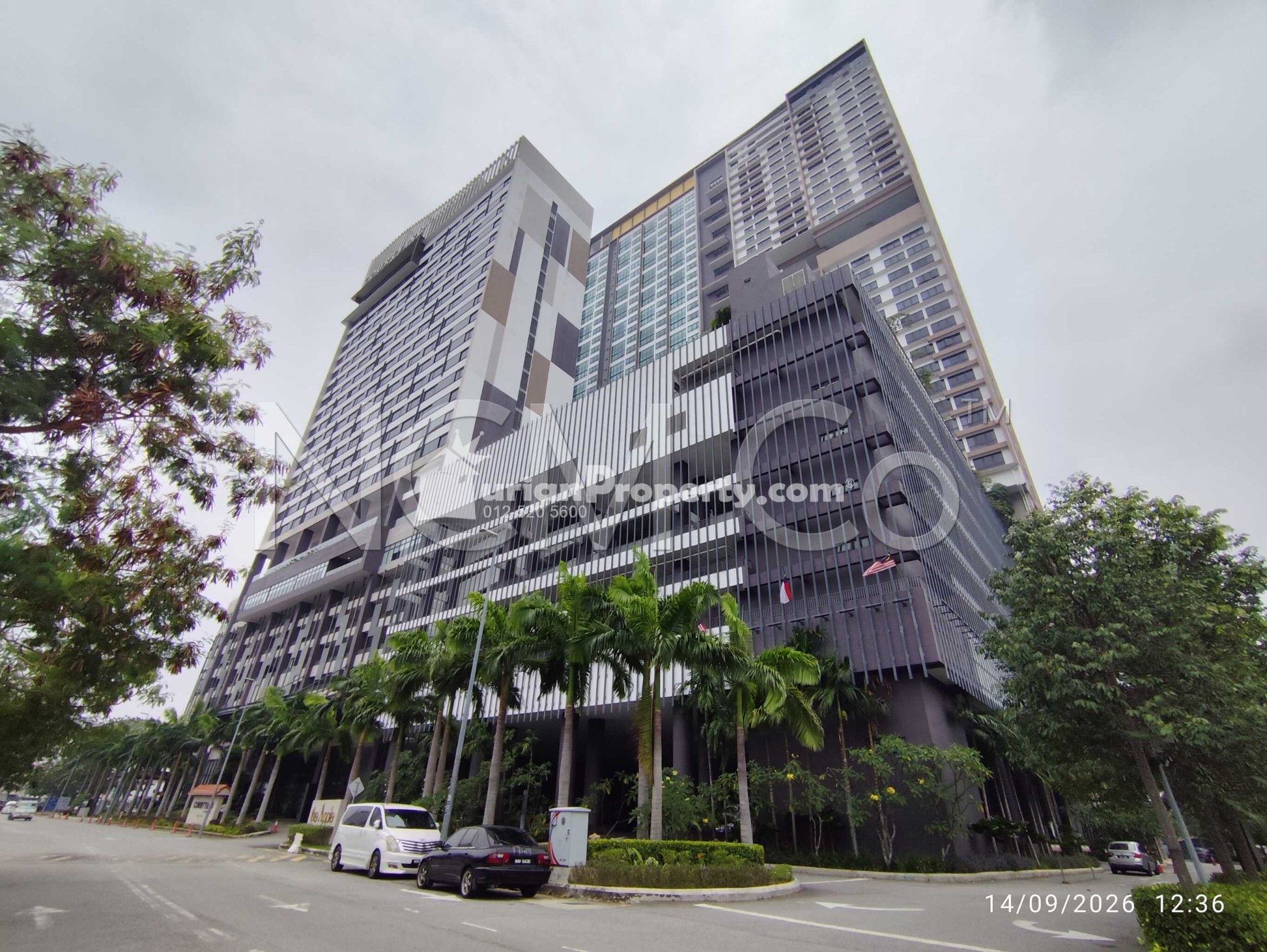 Serviced Residence For Auction at The Apple@ Bukit Cina