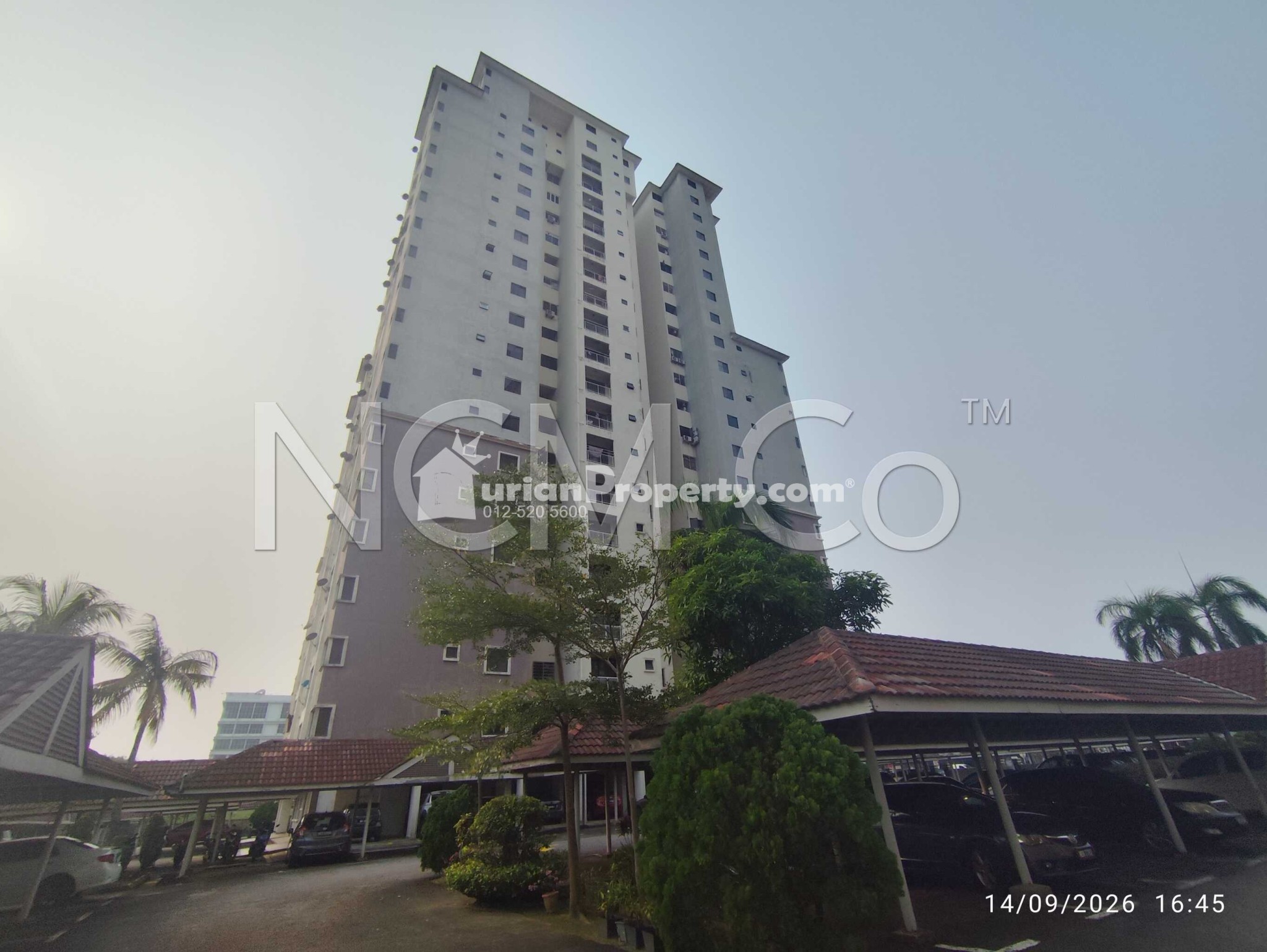 Condo For Auction at Casa Lago