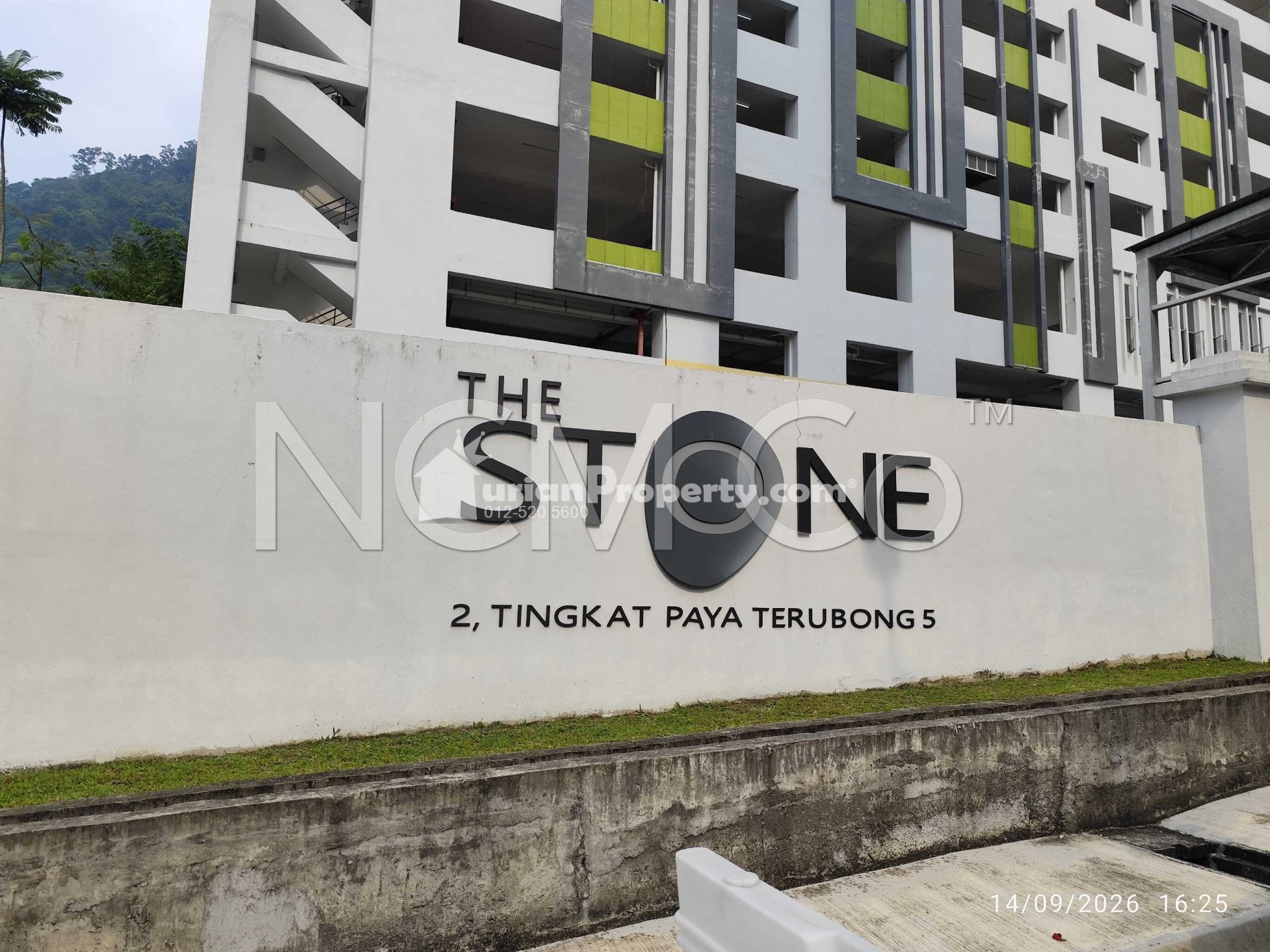 Apartment For Auction at The Stone