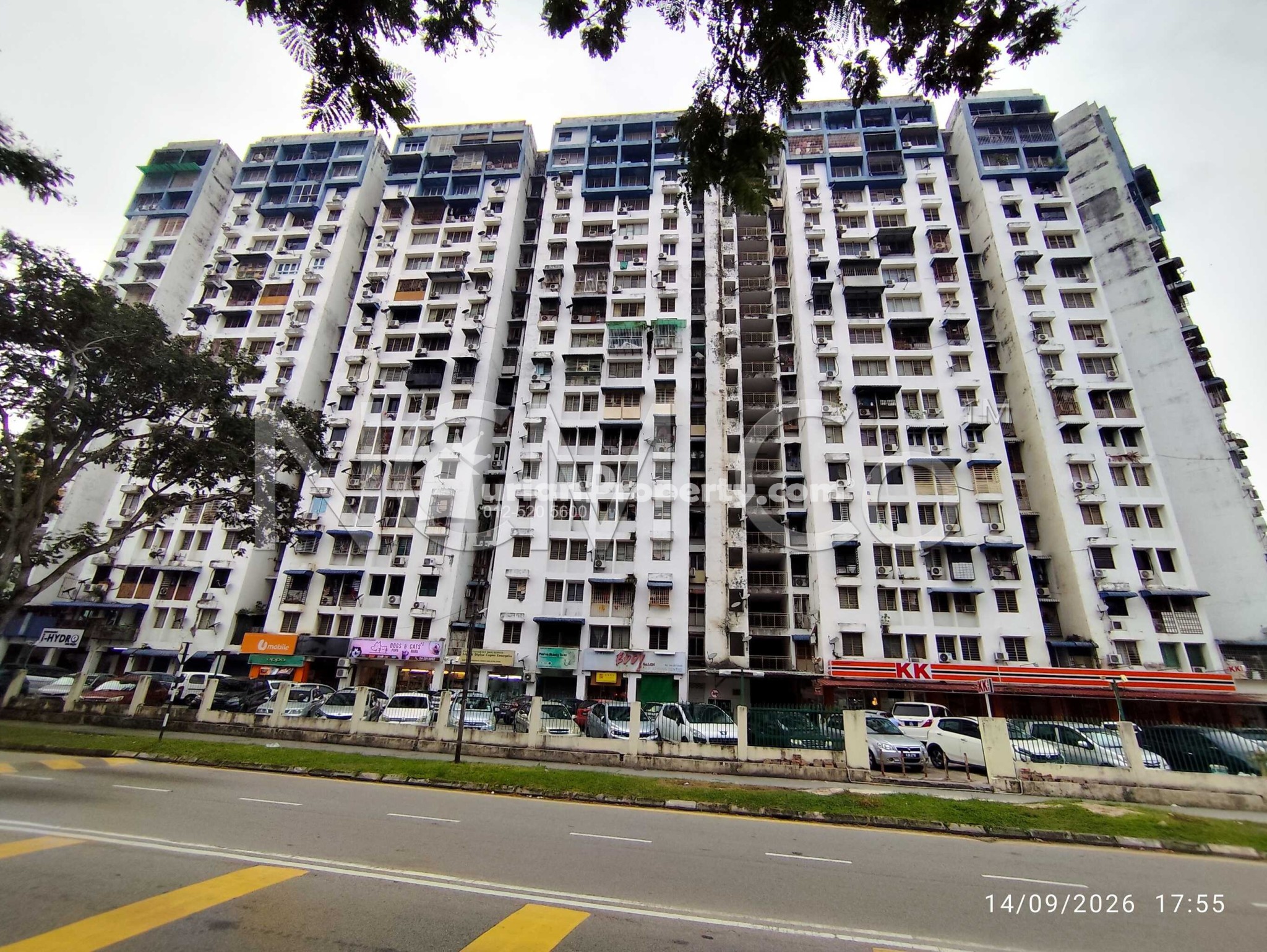 Flat For Auction at Desa Green Apartment