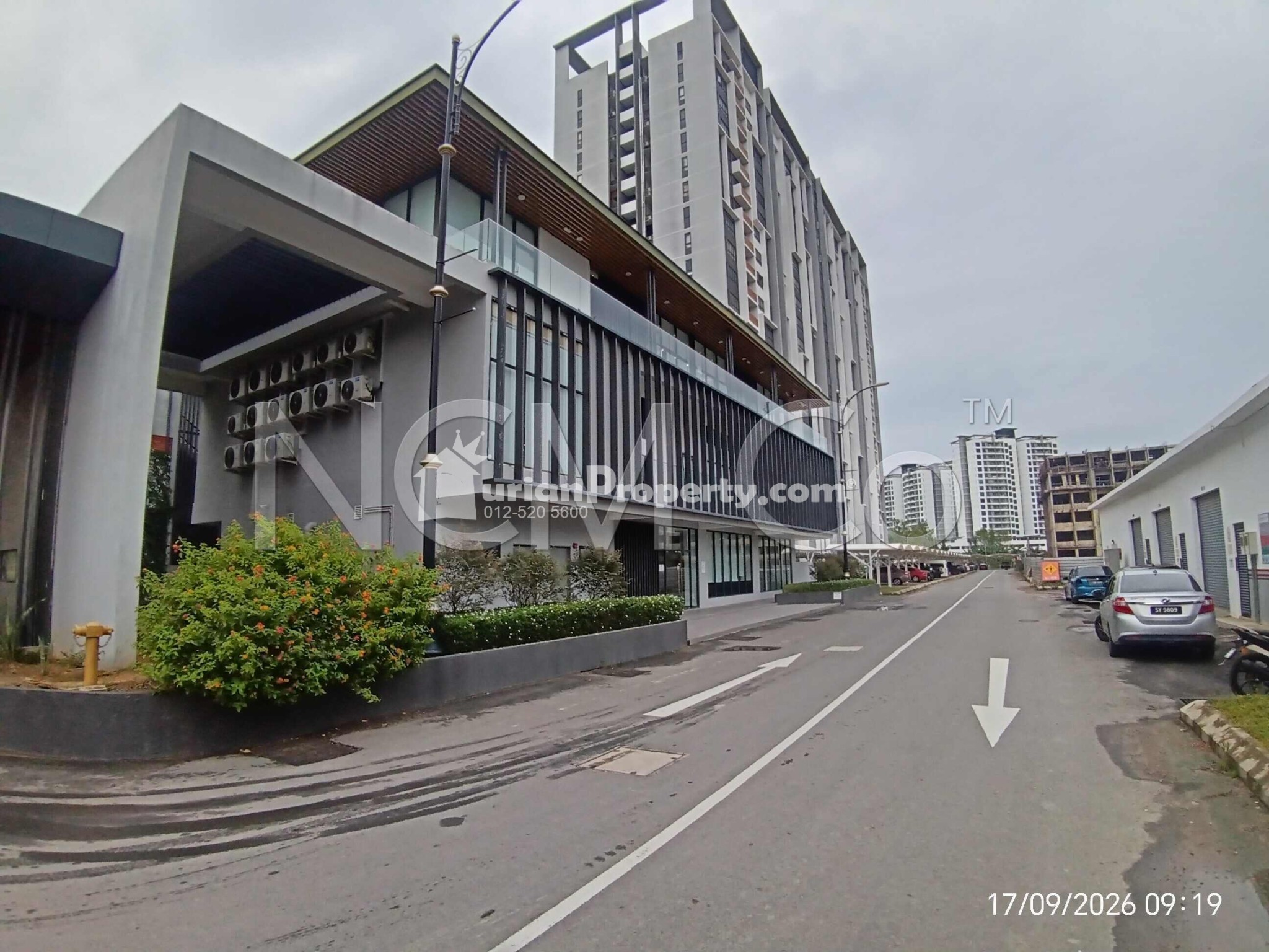Apartment For Auction at Alam Pesona