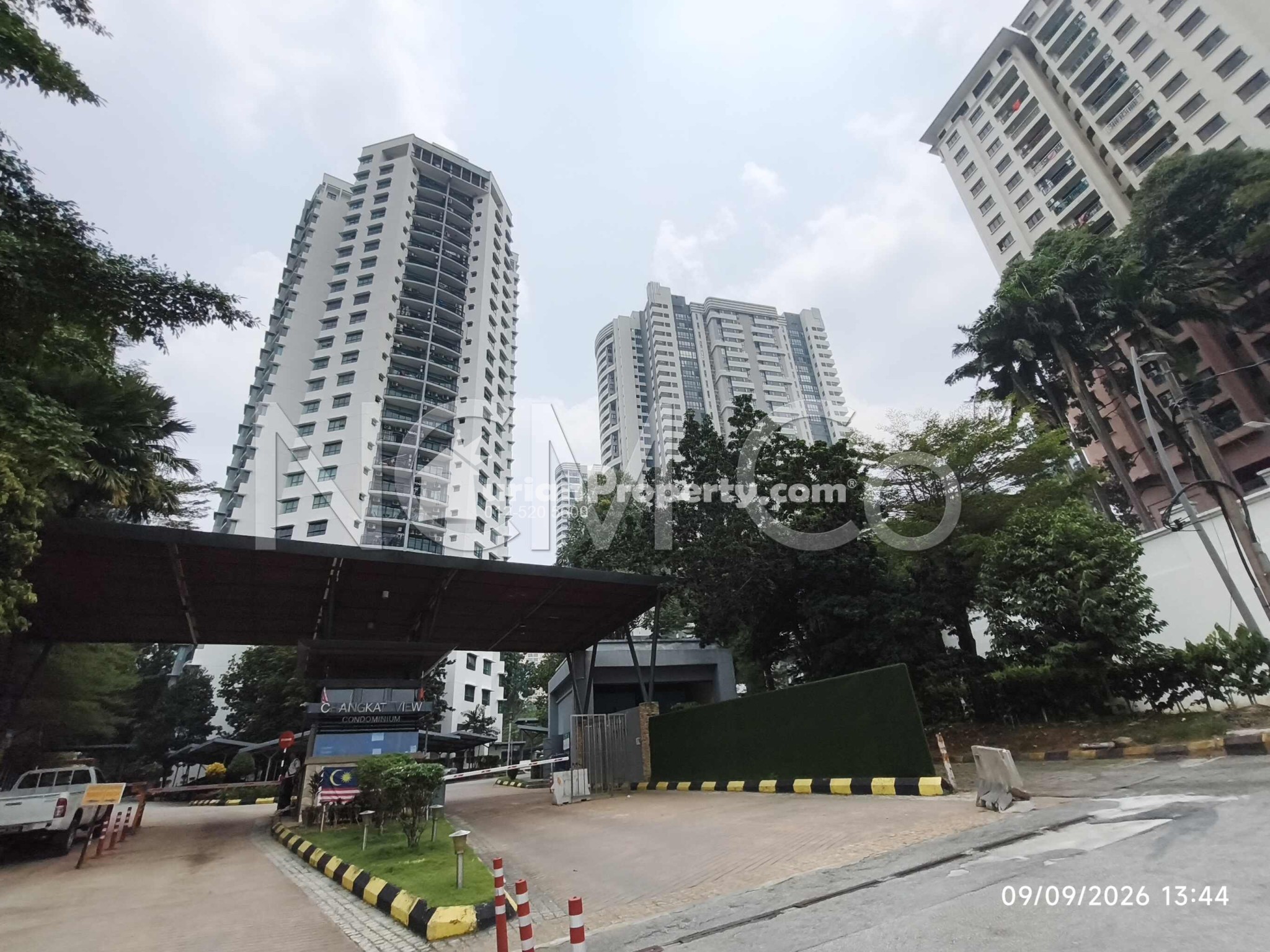 Condo For Auction at Changkat View