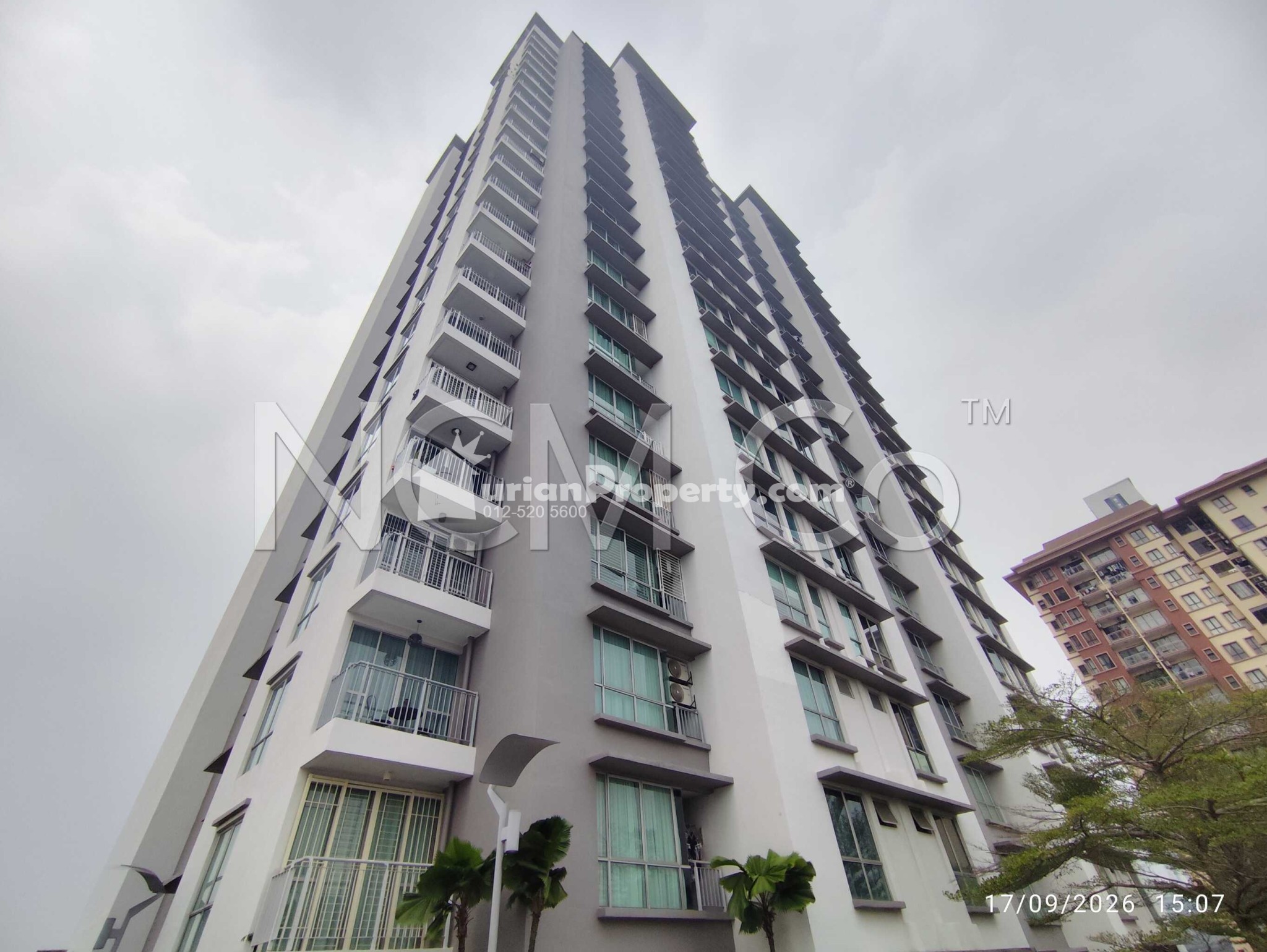 Condo For Auction at Casa Indah 2