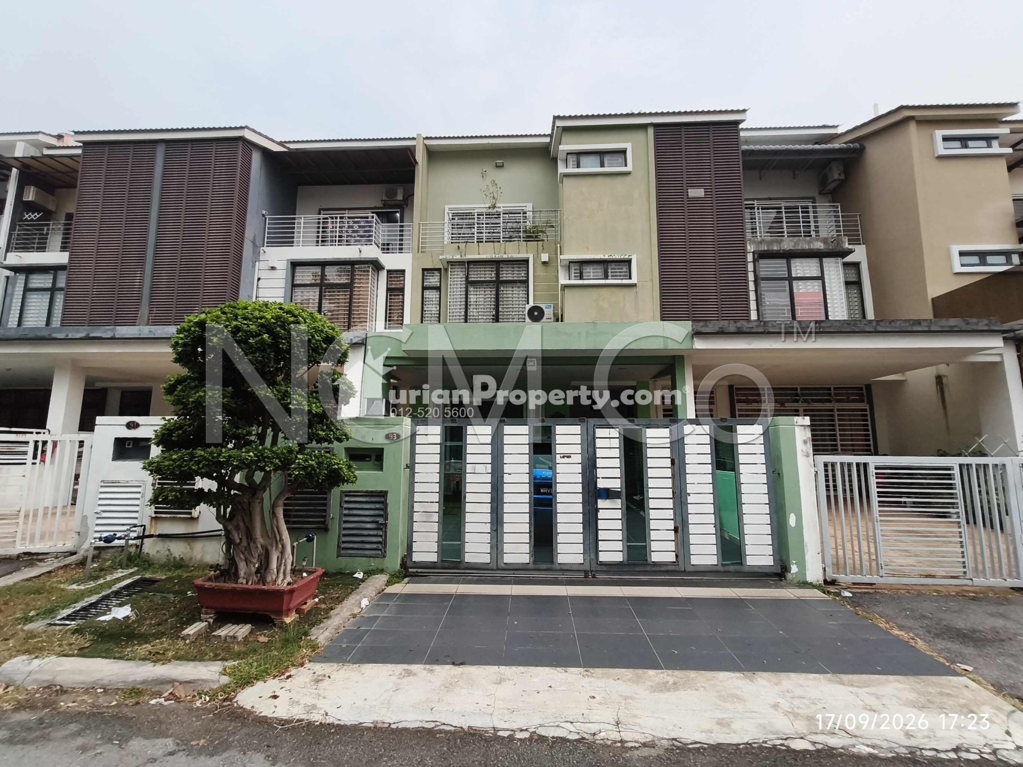 Terrace House For Auction at Puteri 6