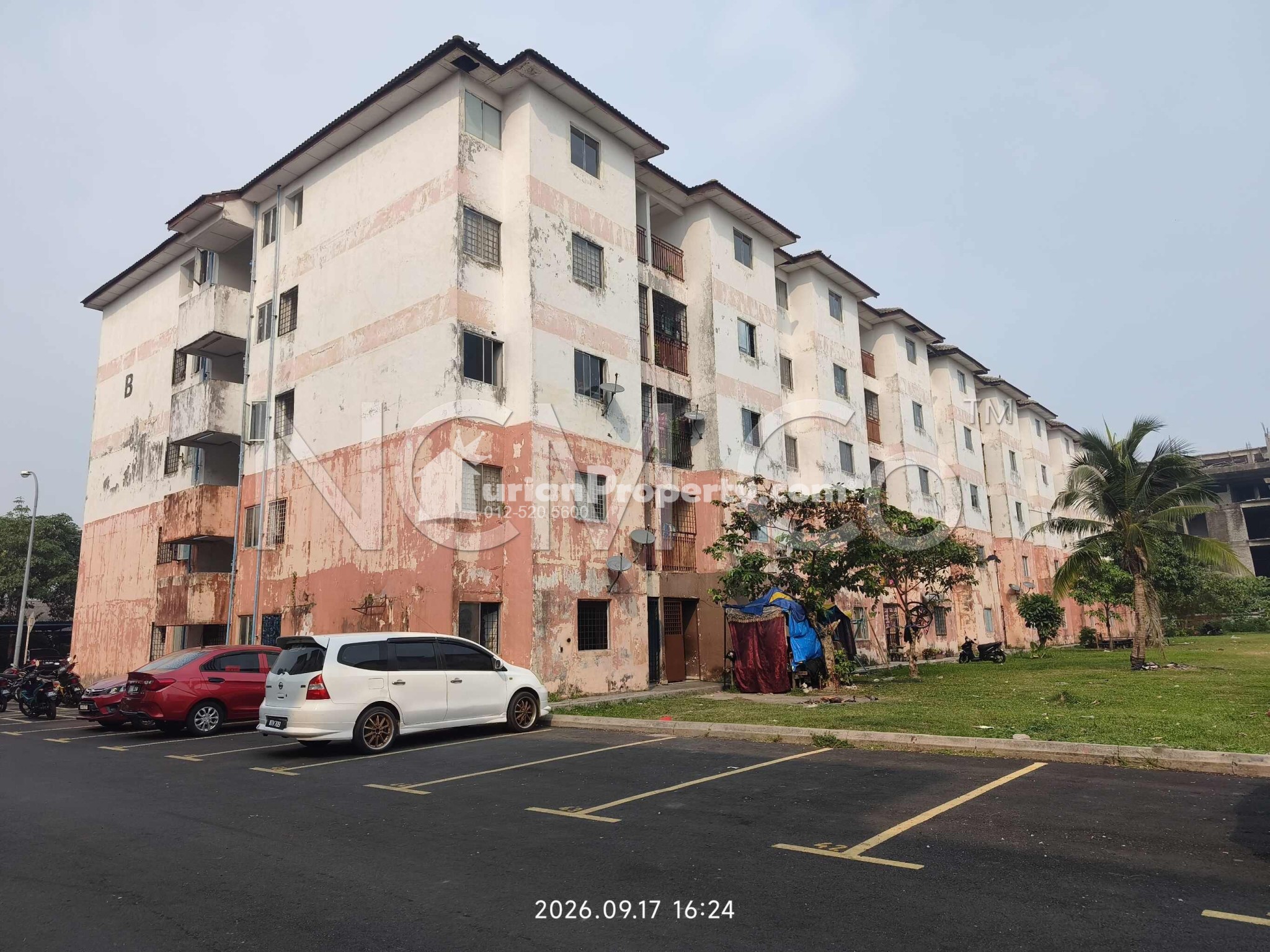 Apartment For Auction at Taman Sri Nelayan Flat