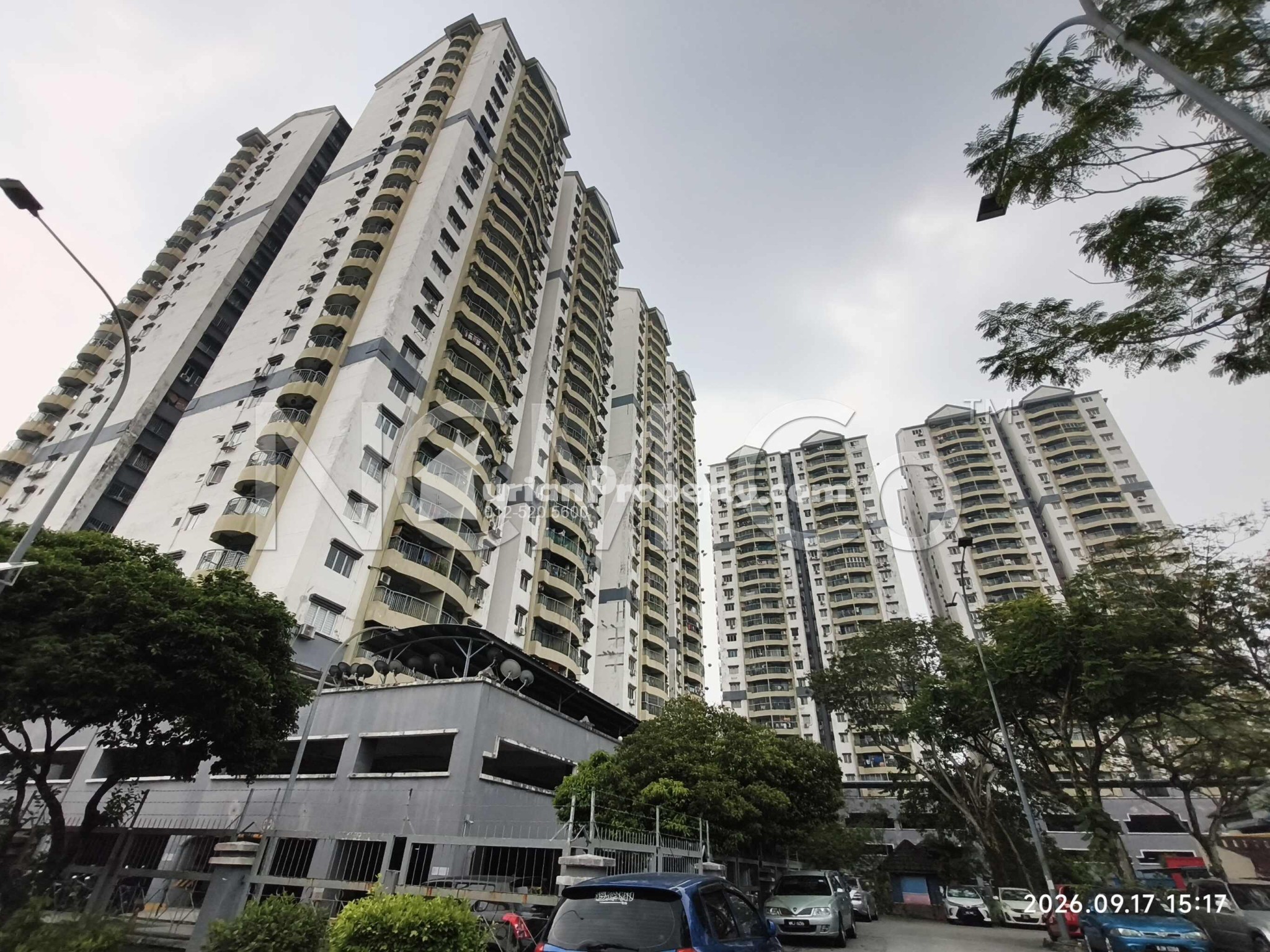 Condo For Auction at Pandan Villa
