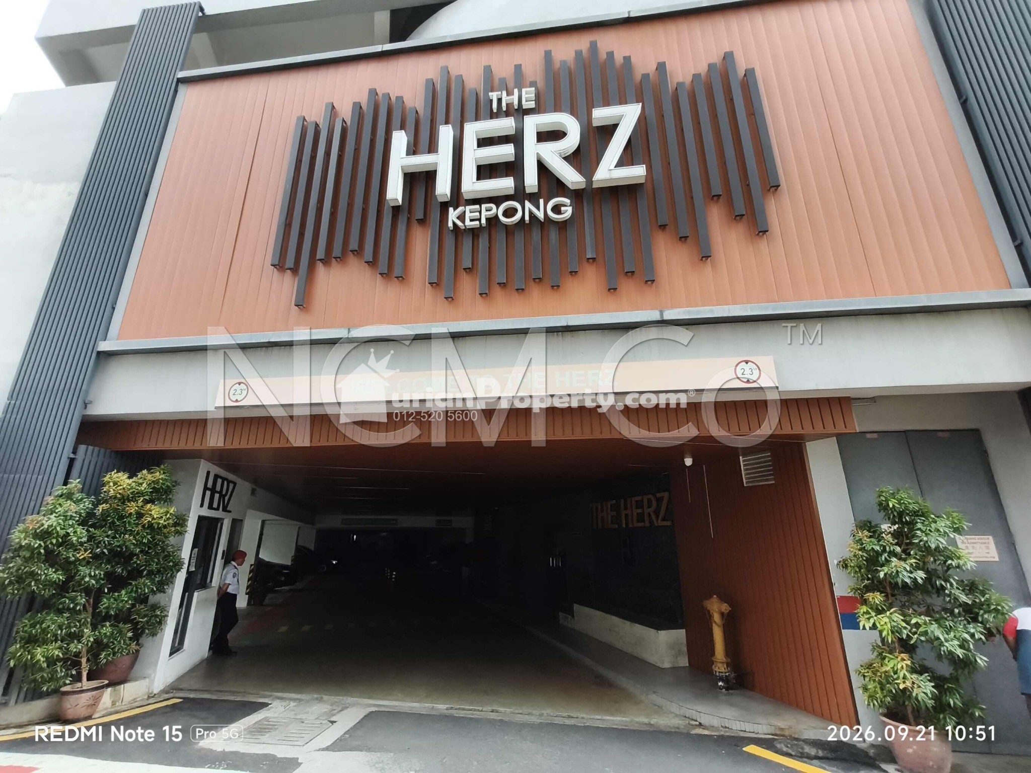 Condo For Auction at The HERZ