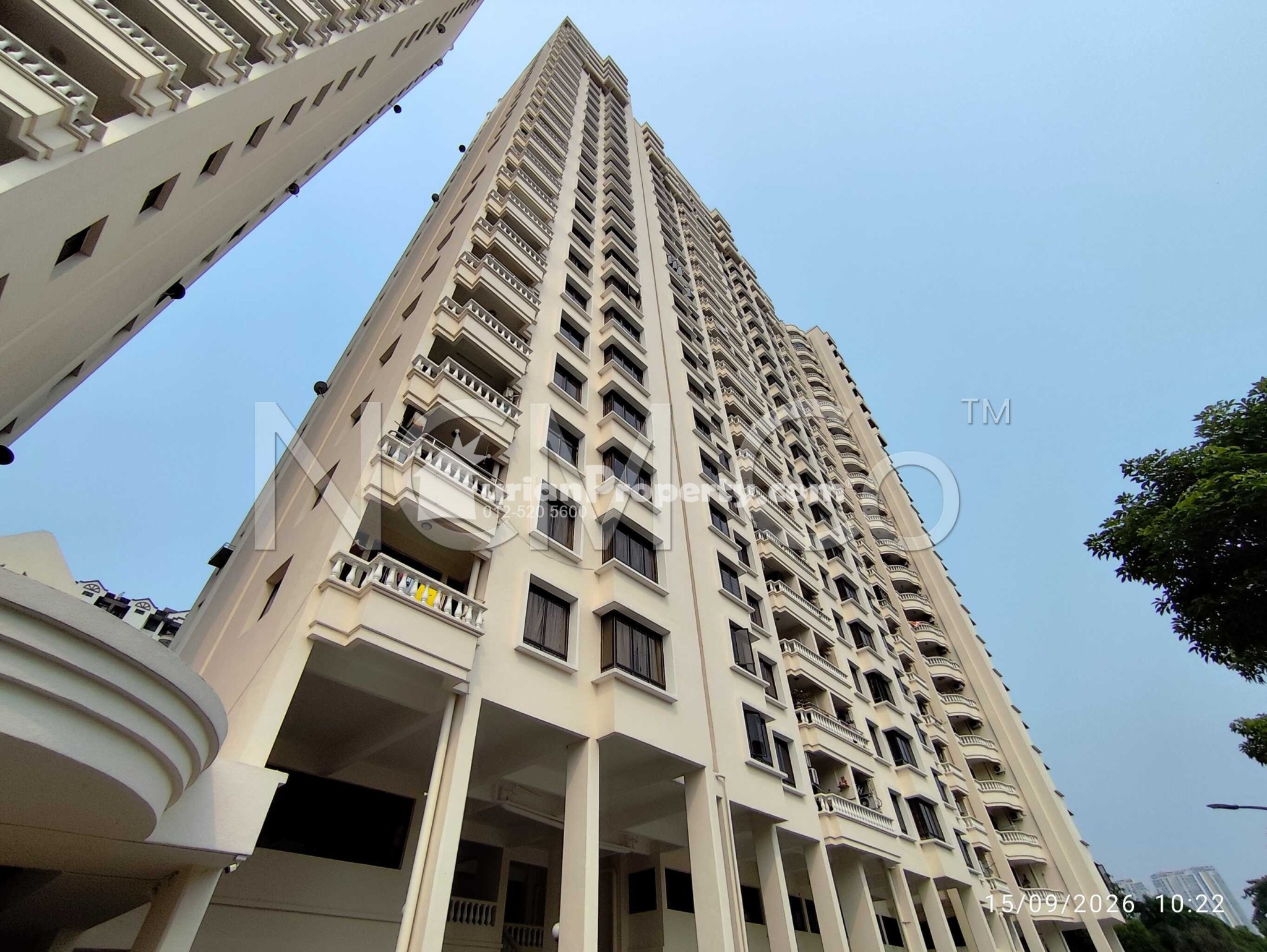 Condo For Auction at Grand View