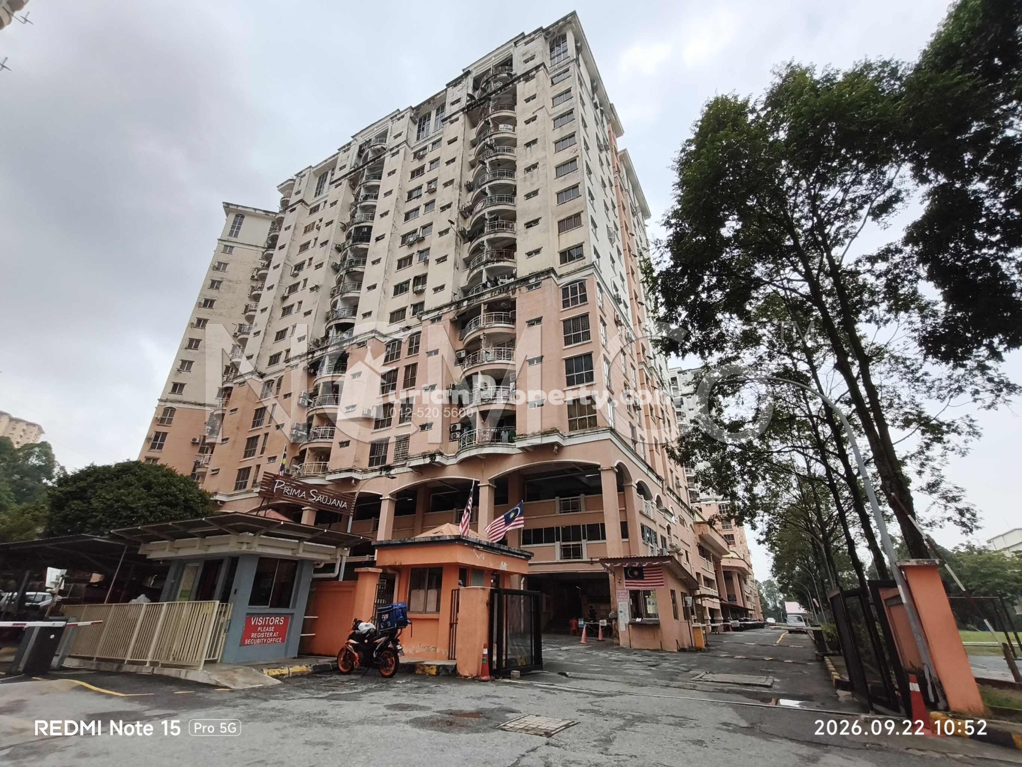 Apartment For Auction at Vista Saujana