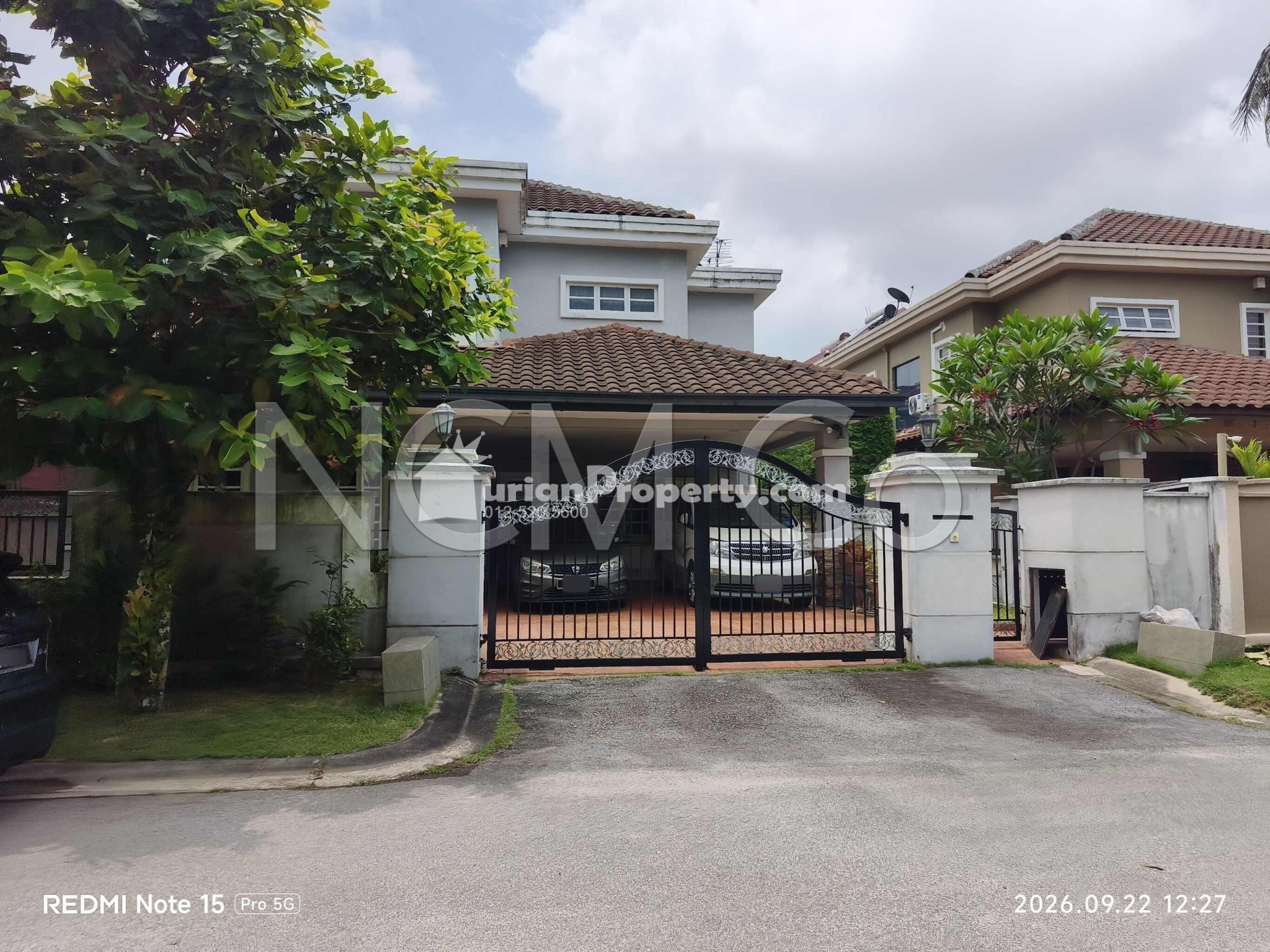 Bungalow House For Auction at Section 11