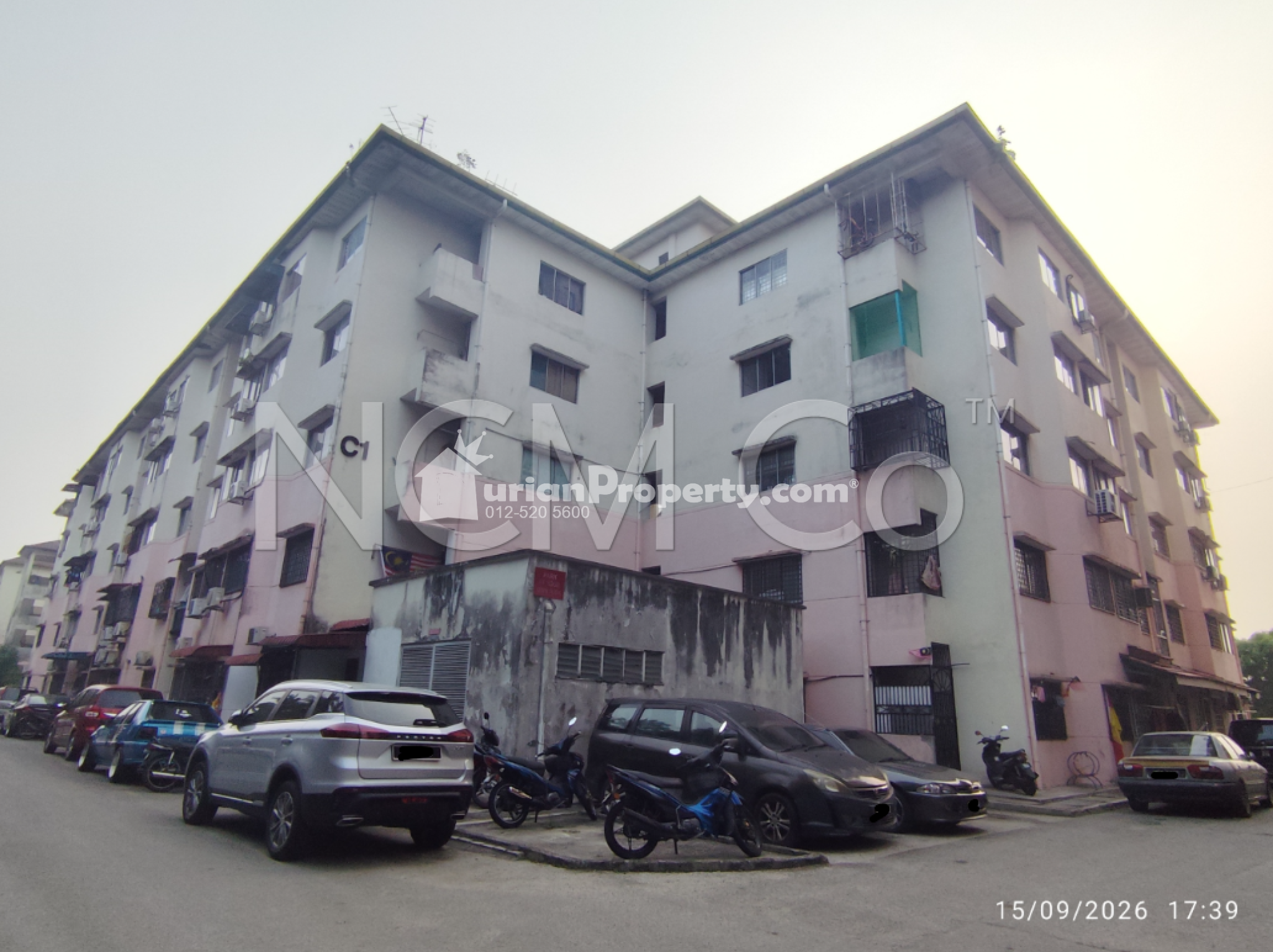 Apartment For Auction at Pangsapuri Seri Proton