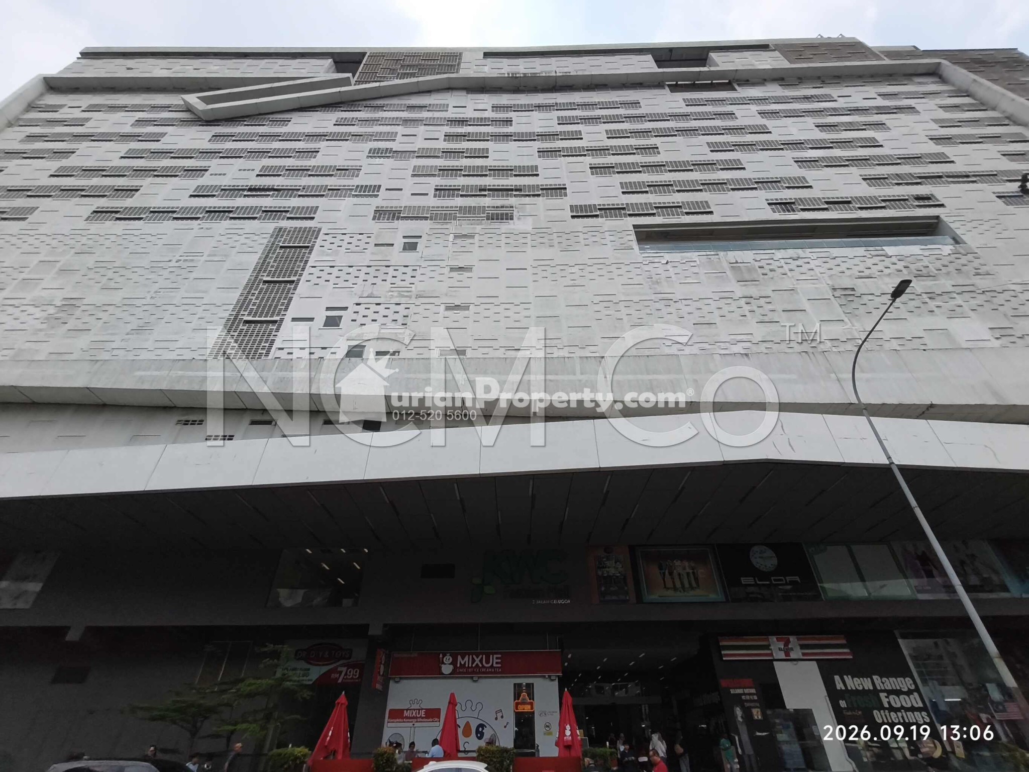 Shop For Auction at Kenanga Wholesale City