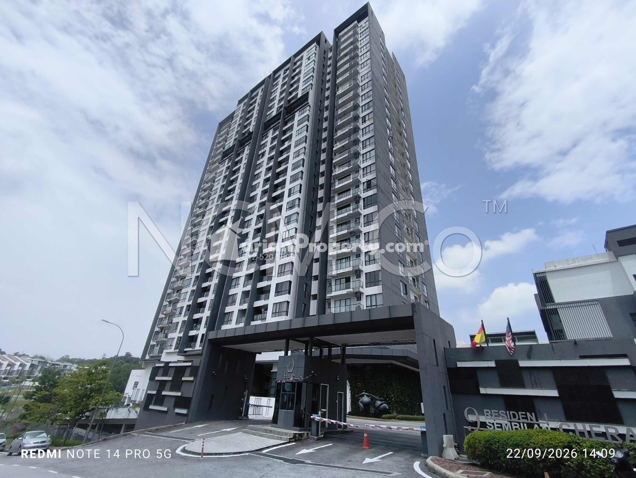 Condo For Auction at 9ine
