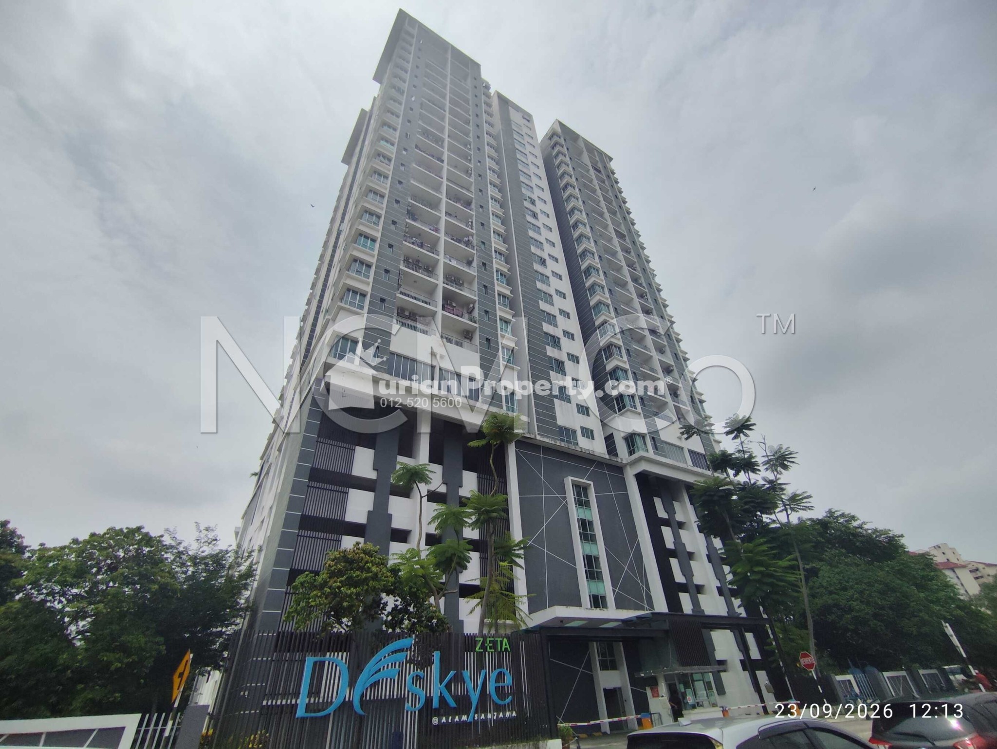 Condo For Auction at Zeta Deskye Residence