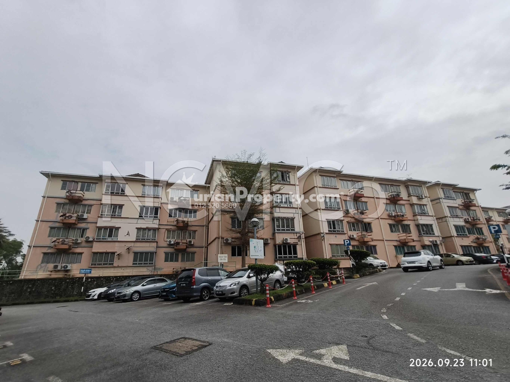 Apartment For Auction at SD Tiara Apartment
