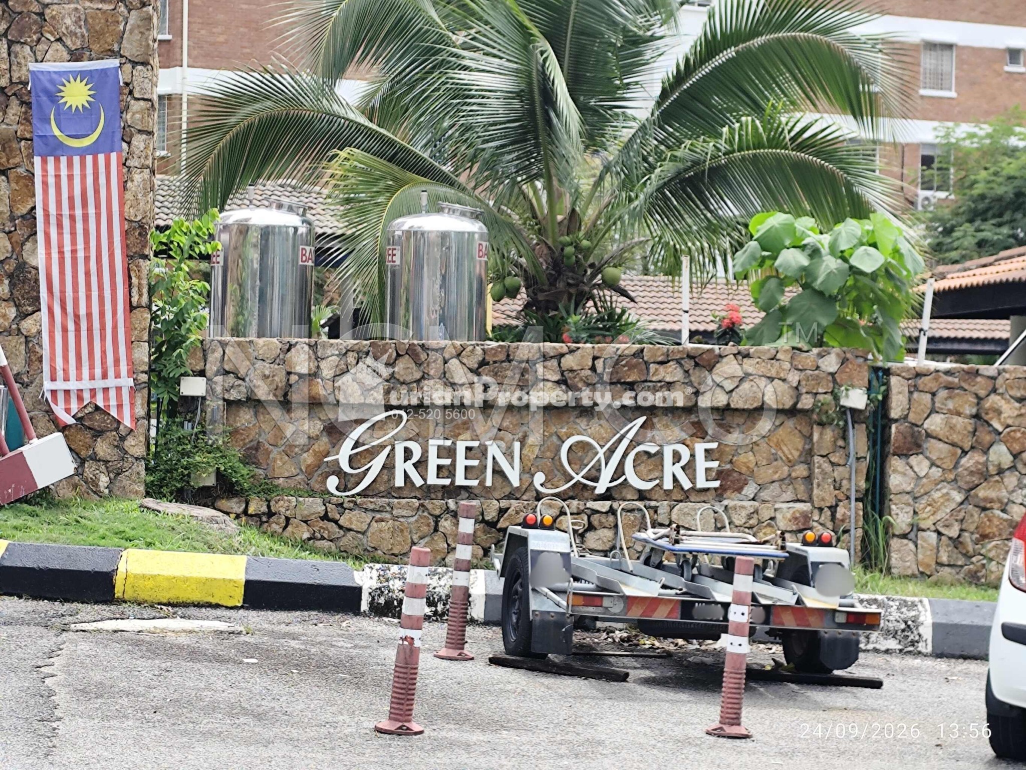 Condo For Auction at Green Acre Park