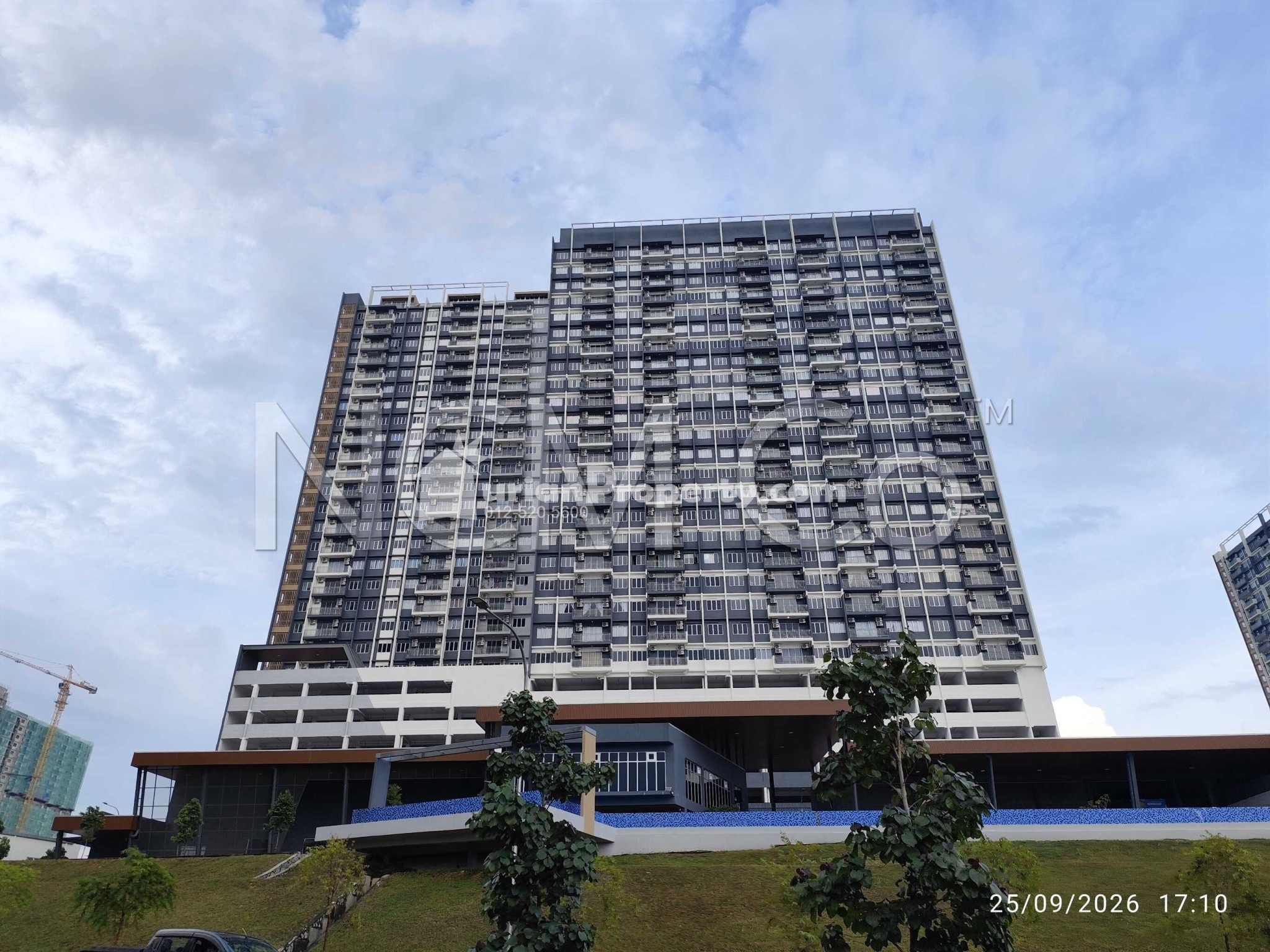 Apartment For Auction at Residensi Adelia