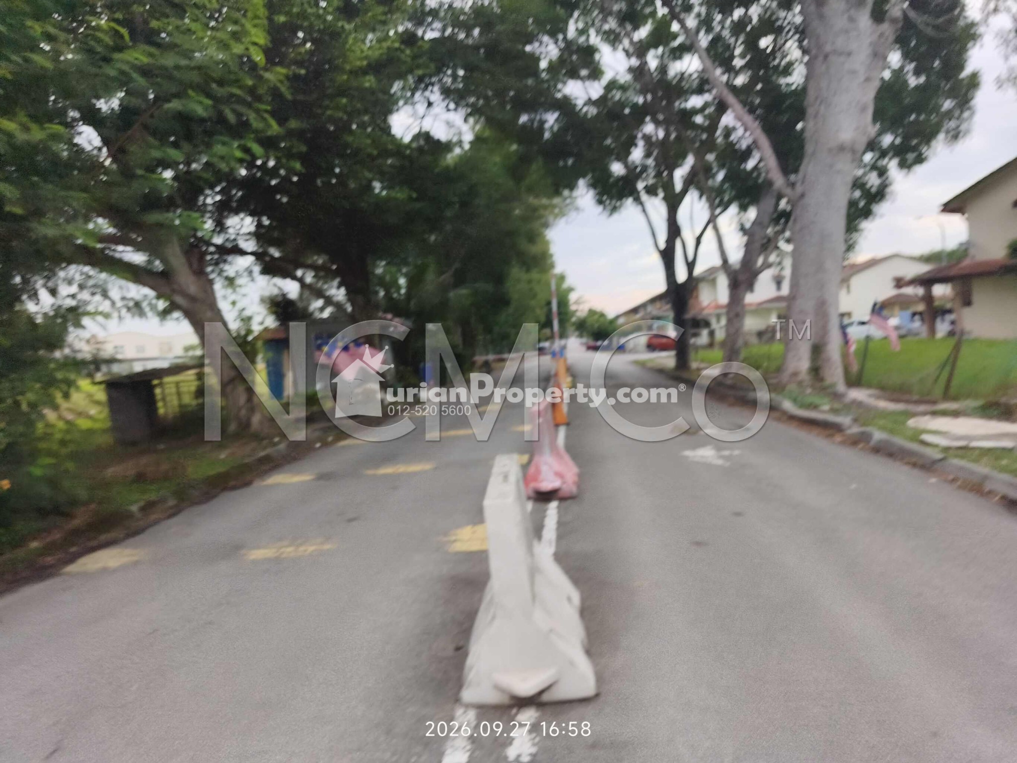 Terrace House For Auction at Kemuning Greenville