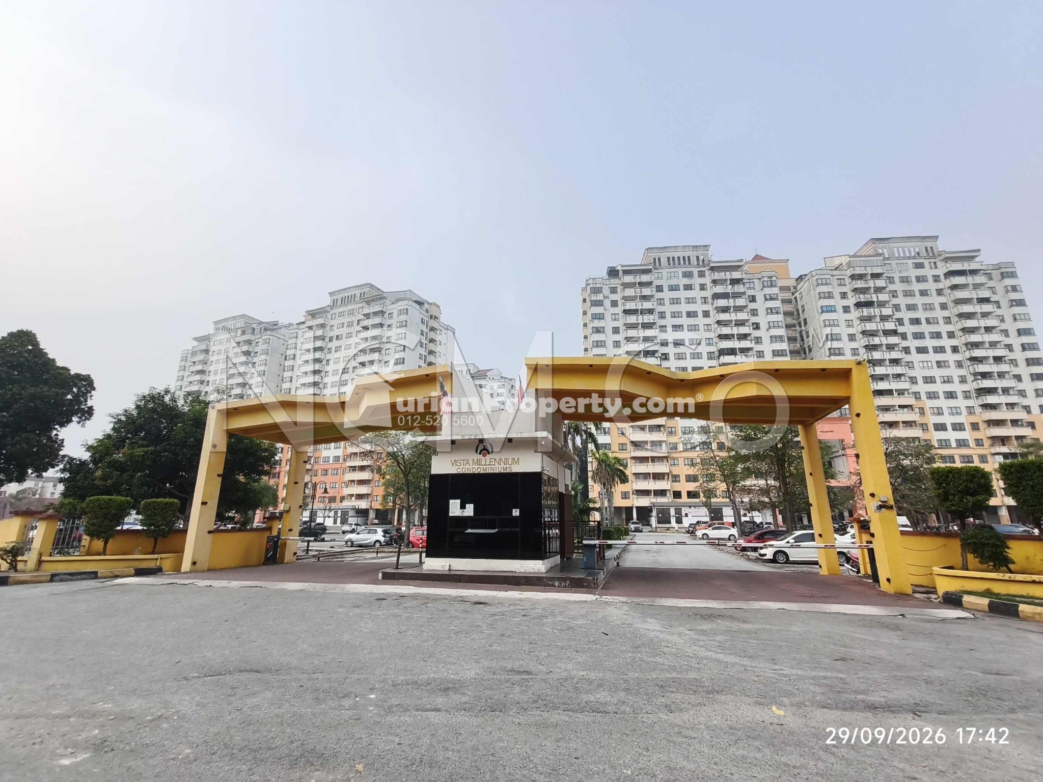 Condo For Auction at Vista Millennium