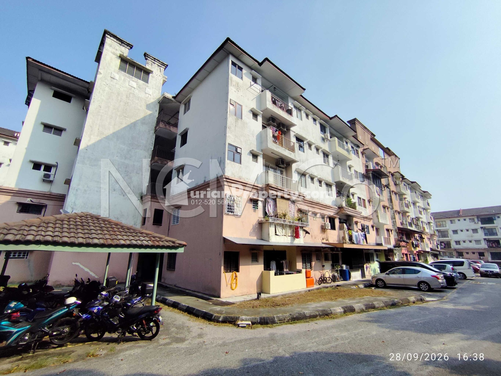 Apartment For Auction at Pangsapuri Kempas