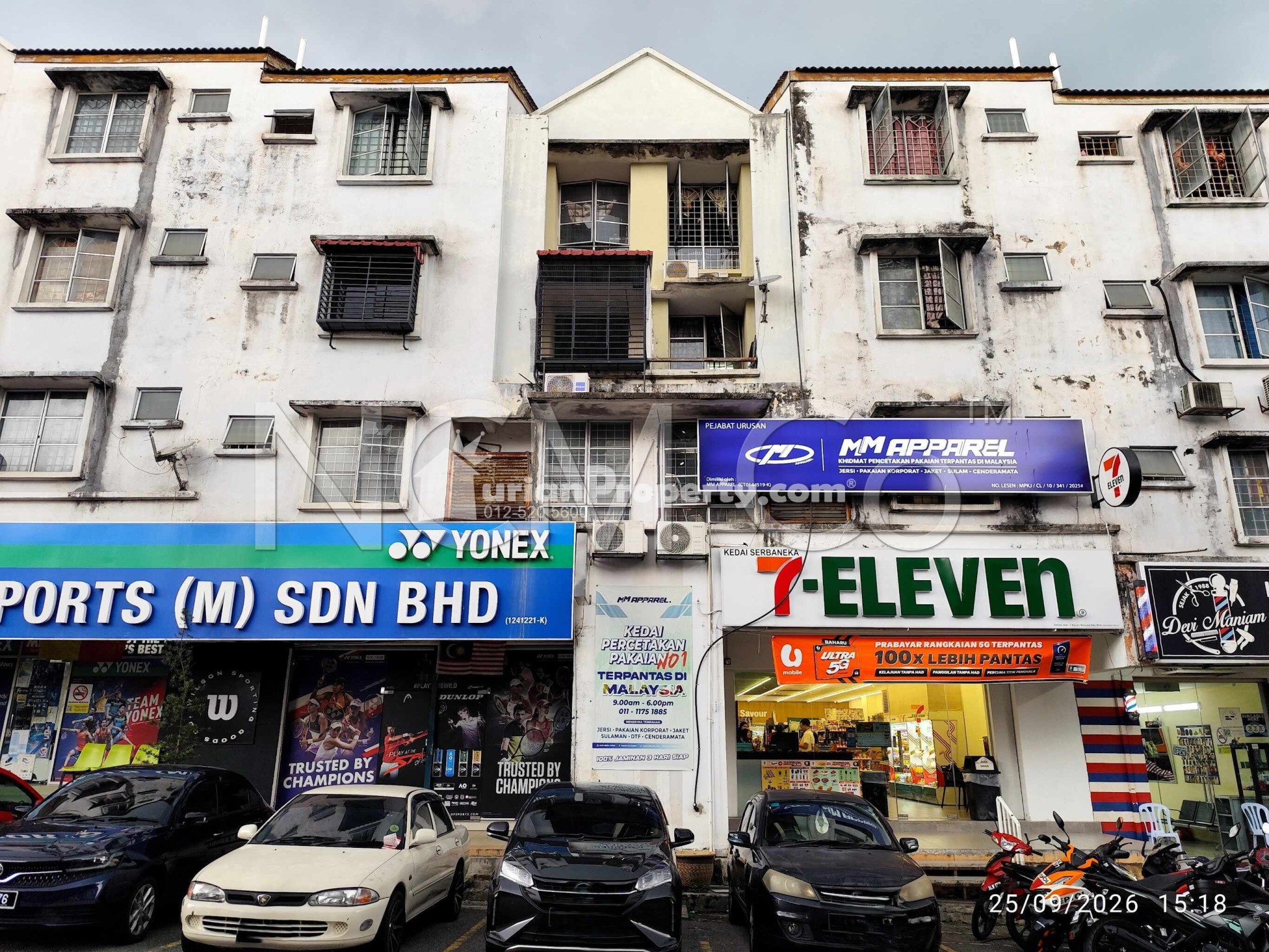 Apartment For Auction at Section 15