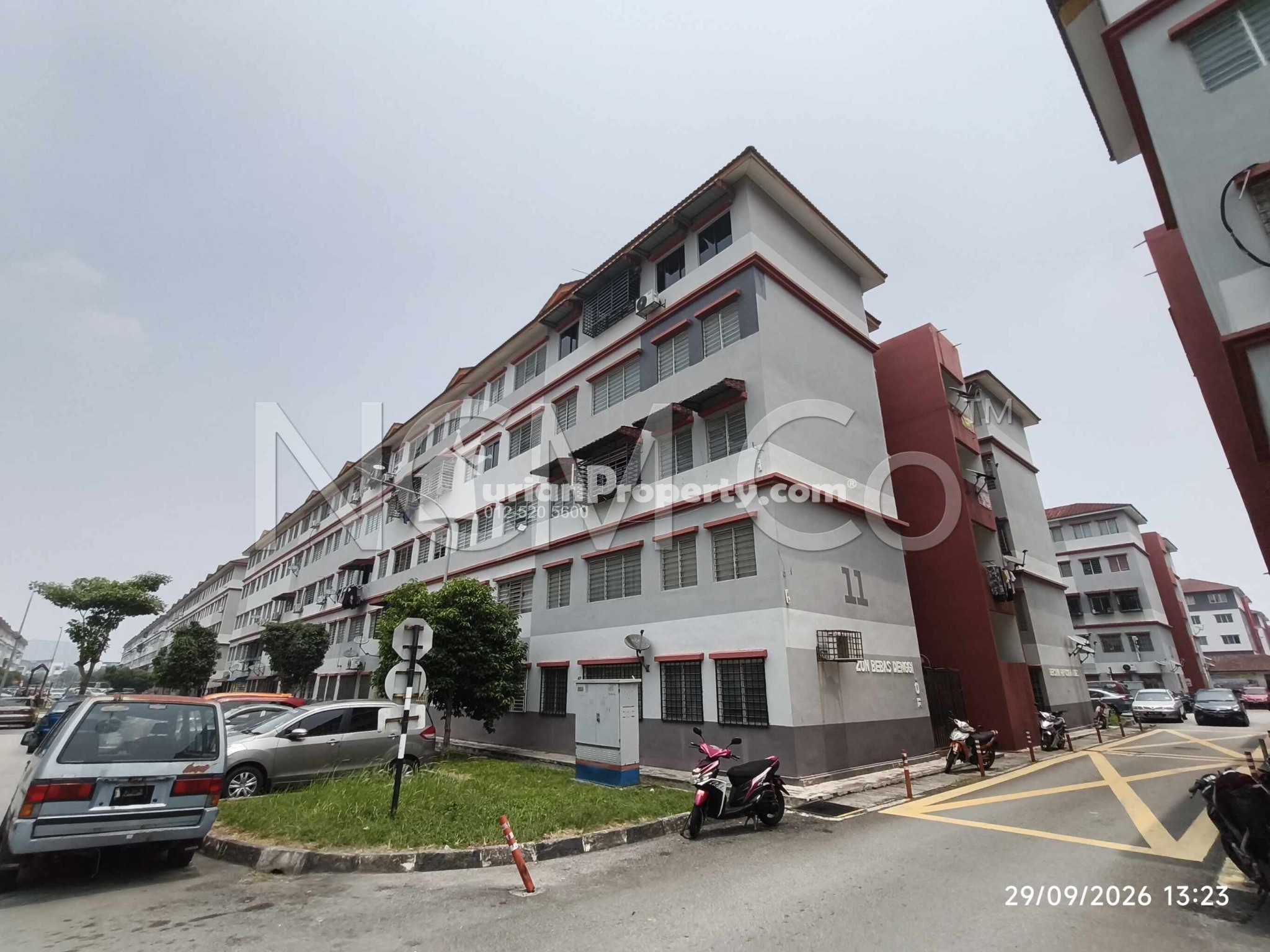 Apartment For Auction at Rumah Pangsa Impian