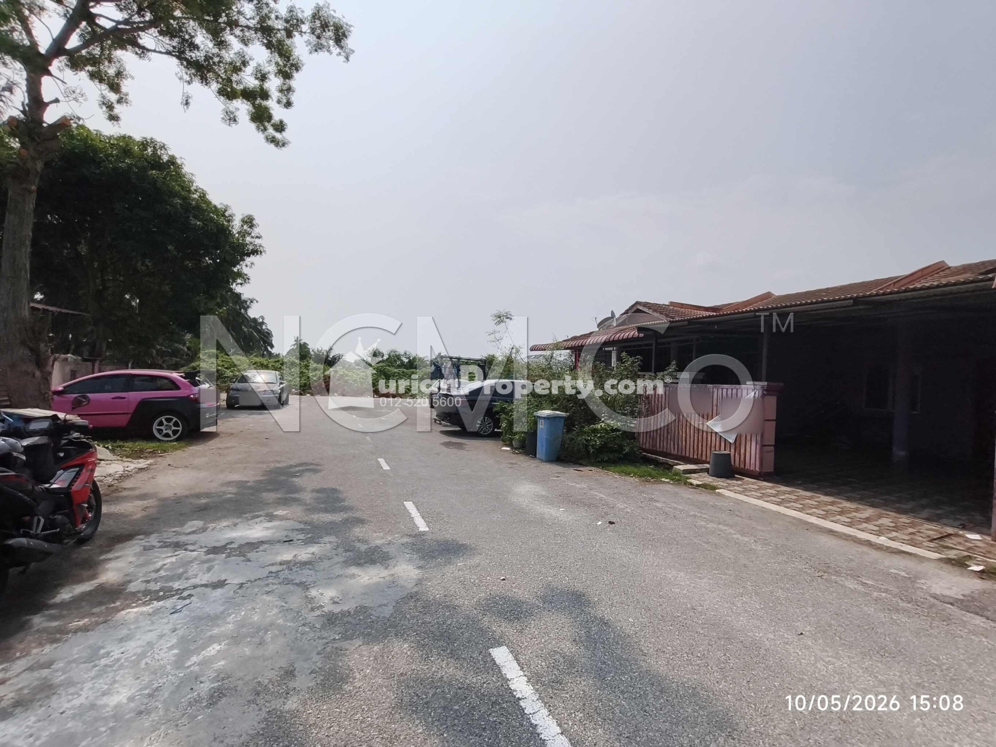 Terrace House For Auction at Taman Banting Baru