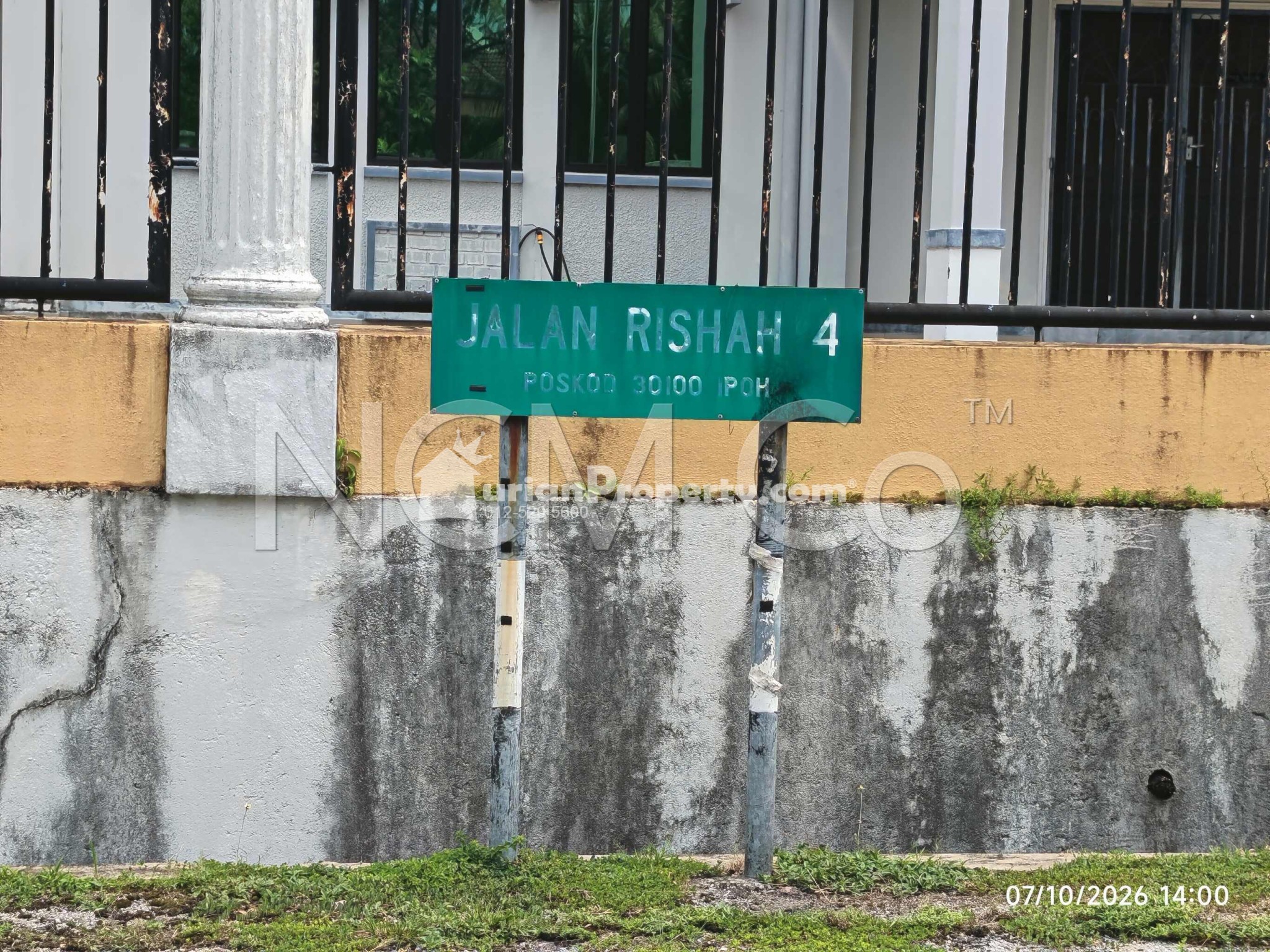 Terrace House For Auction at Taman Rishah