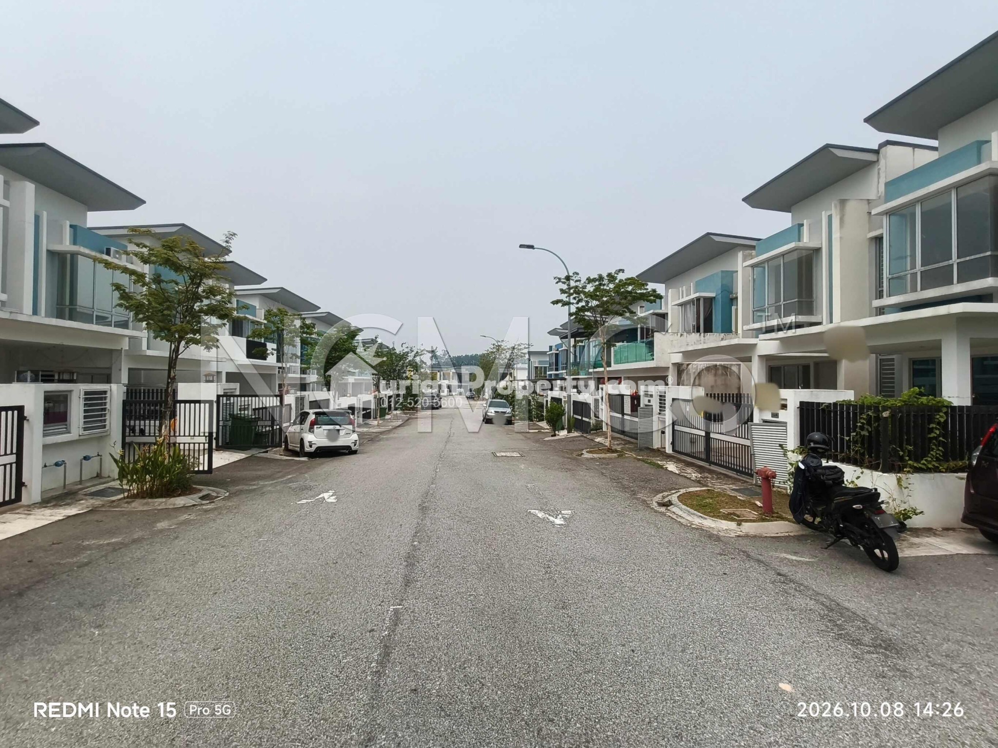 Terrace House For Auction at Acacia Park