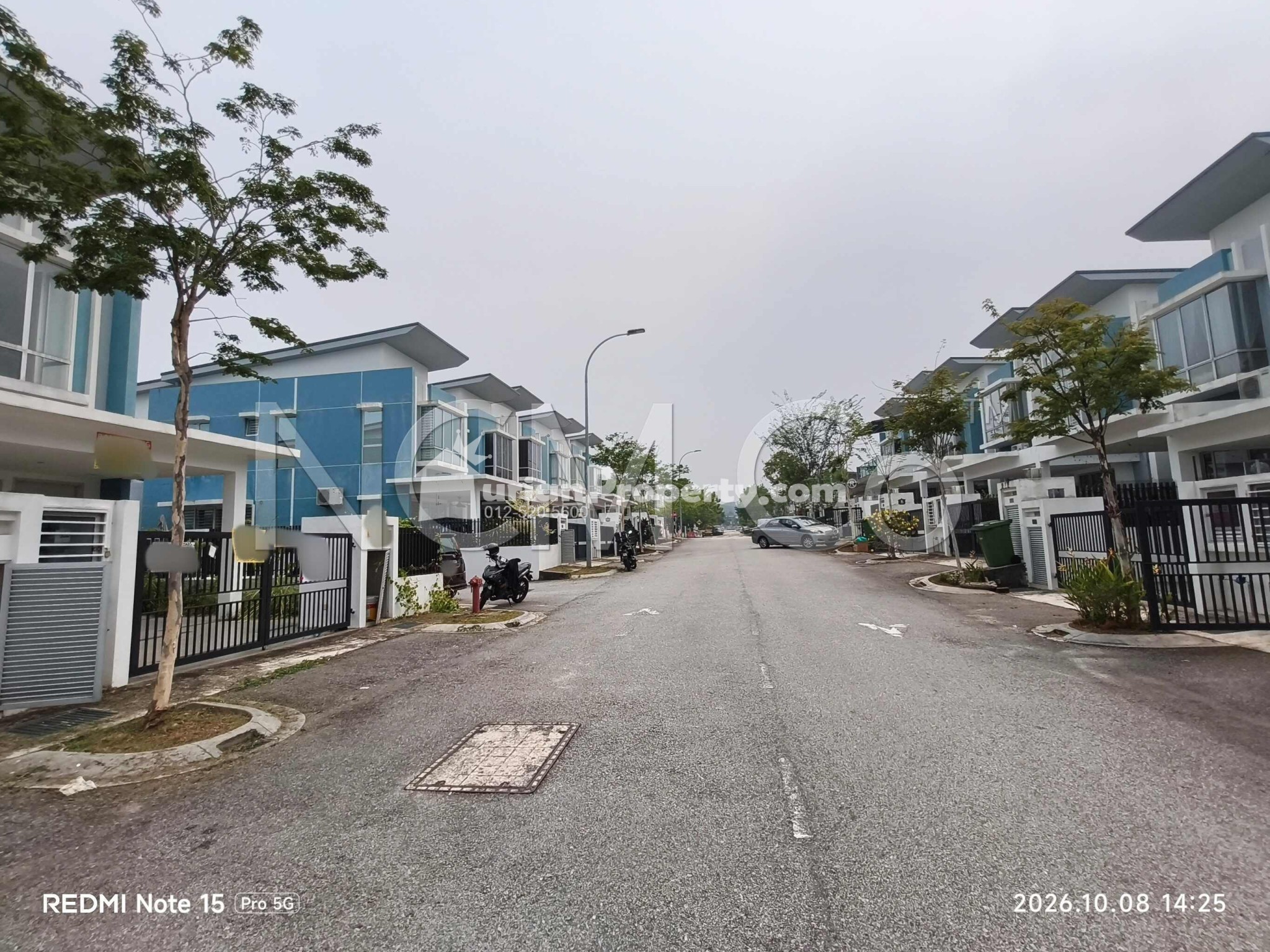 Terrace House For Auction at Acacia Park