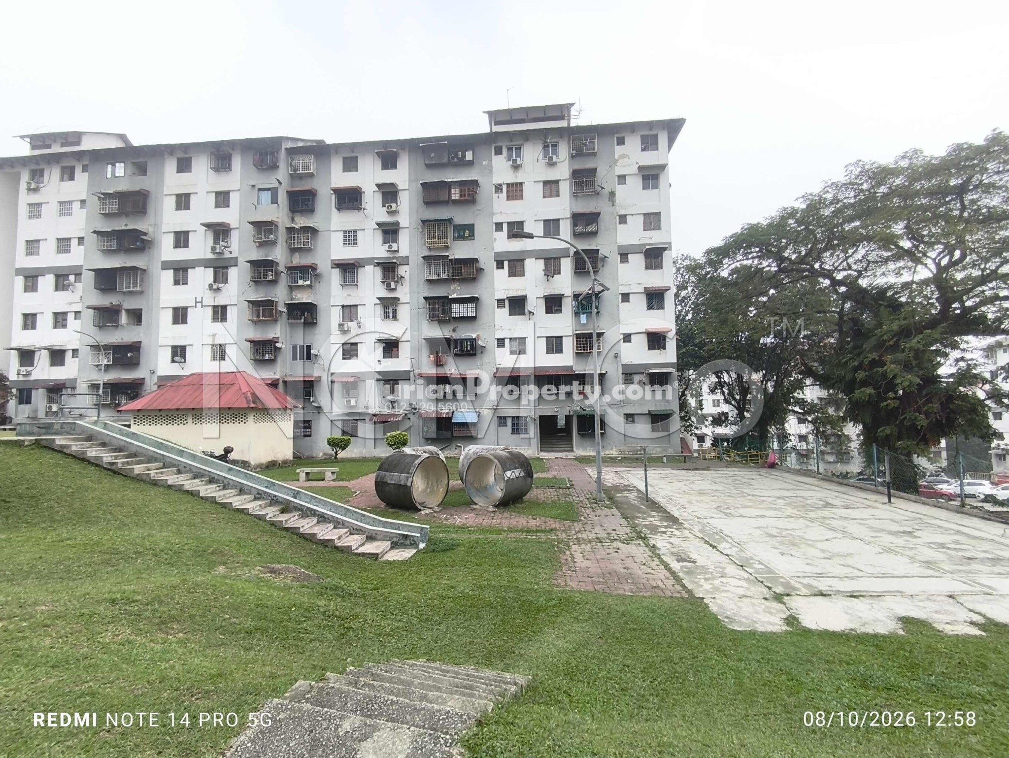 Apartment For Auction at Segar Apartments