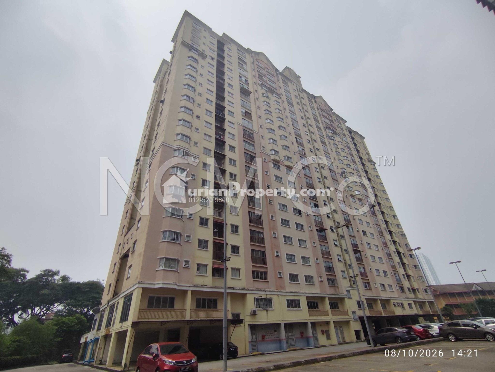 Apartment For Auction at Prima Tiara 2