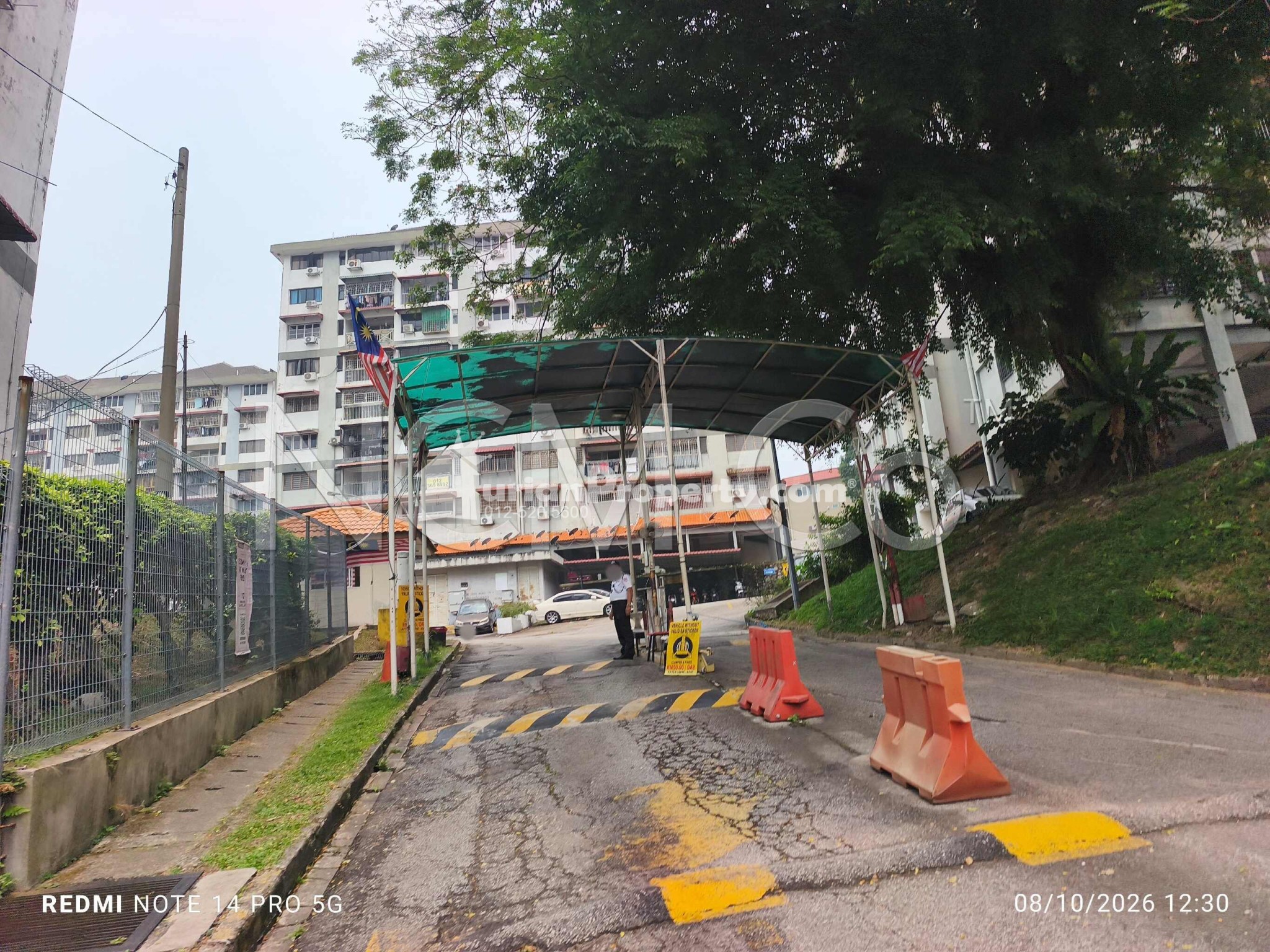 Apartment For Auction at Segar Apartments