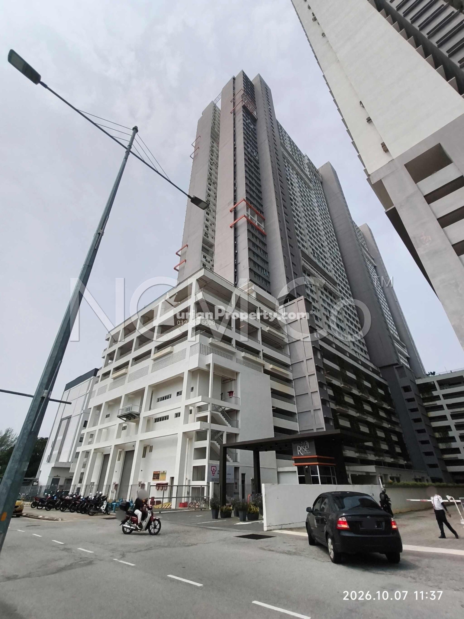 Apartment For Auction at The Rise Collection II